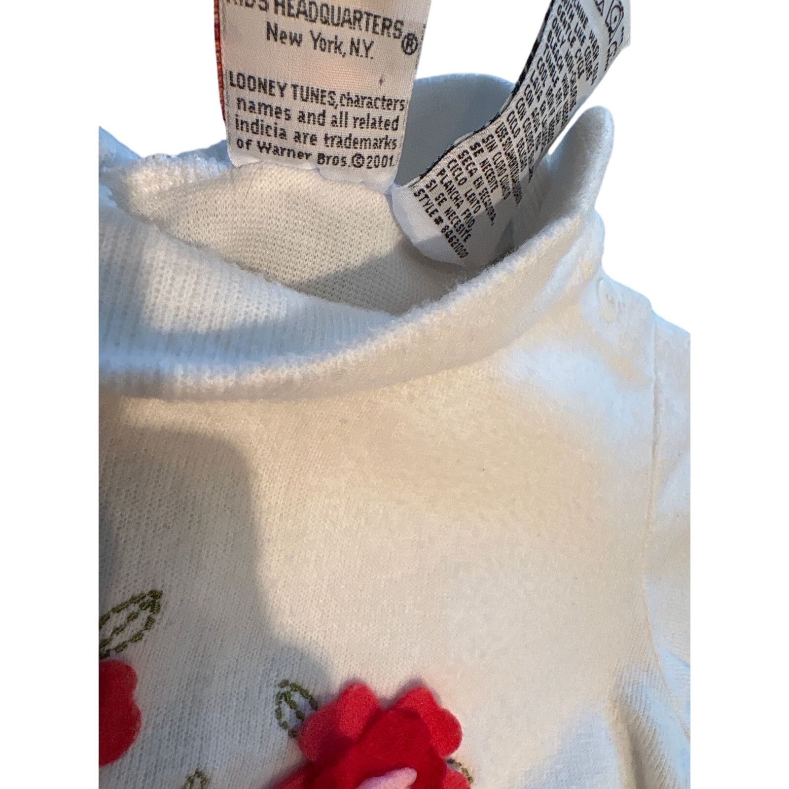 Warner Bros Youth girls, Tweety Bird floral embroidered frilly sweater Size M / US 6-8 / IT 42-44 - 3 Thumbnail