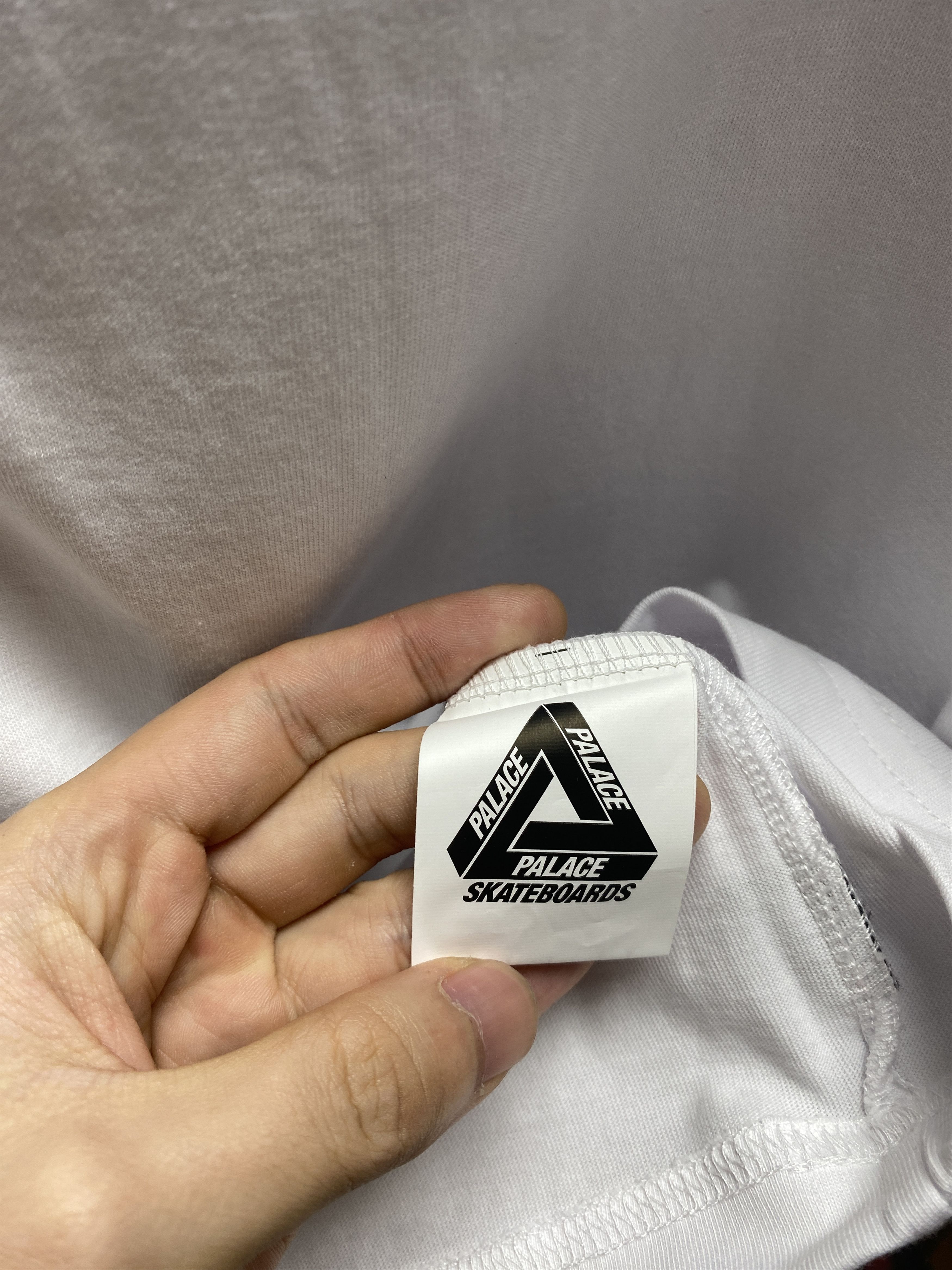Palace Palace Basic Logo T-shirt - White Size US XL / EU 56 / 4 - 6 Thumbnail