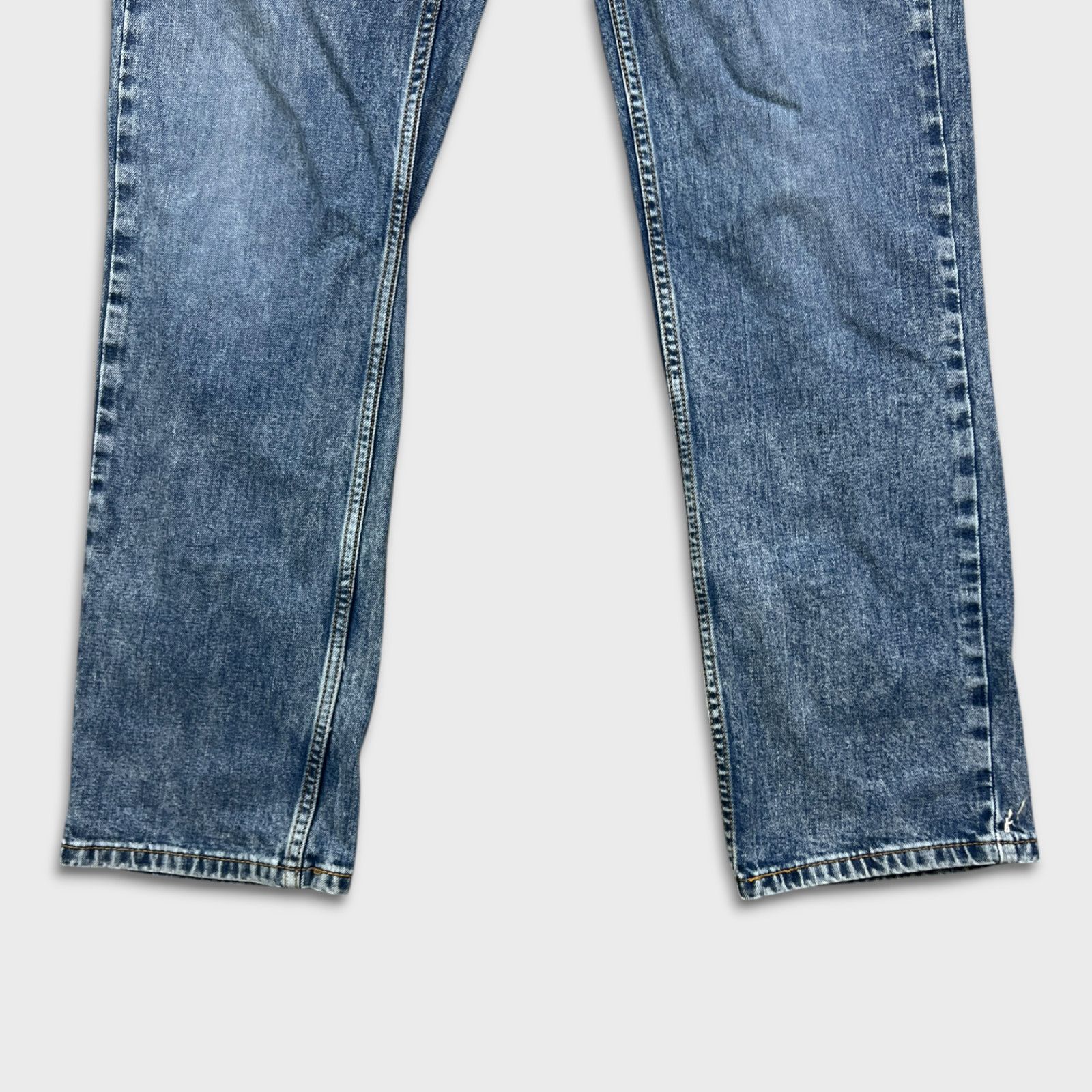 Levi's × Vintage Levi's 514 Jeans 32x32 Blue Straight Fit Faded Denim Pants Size US 32 / EU 48 - 4 Thumbnail