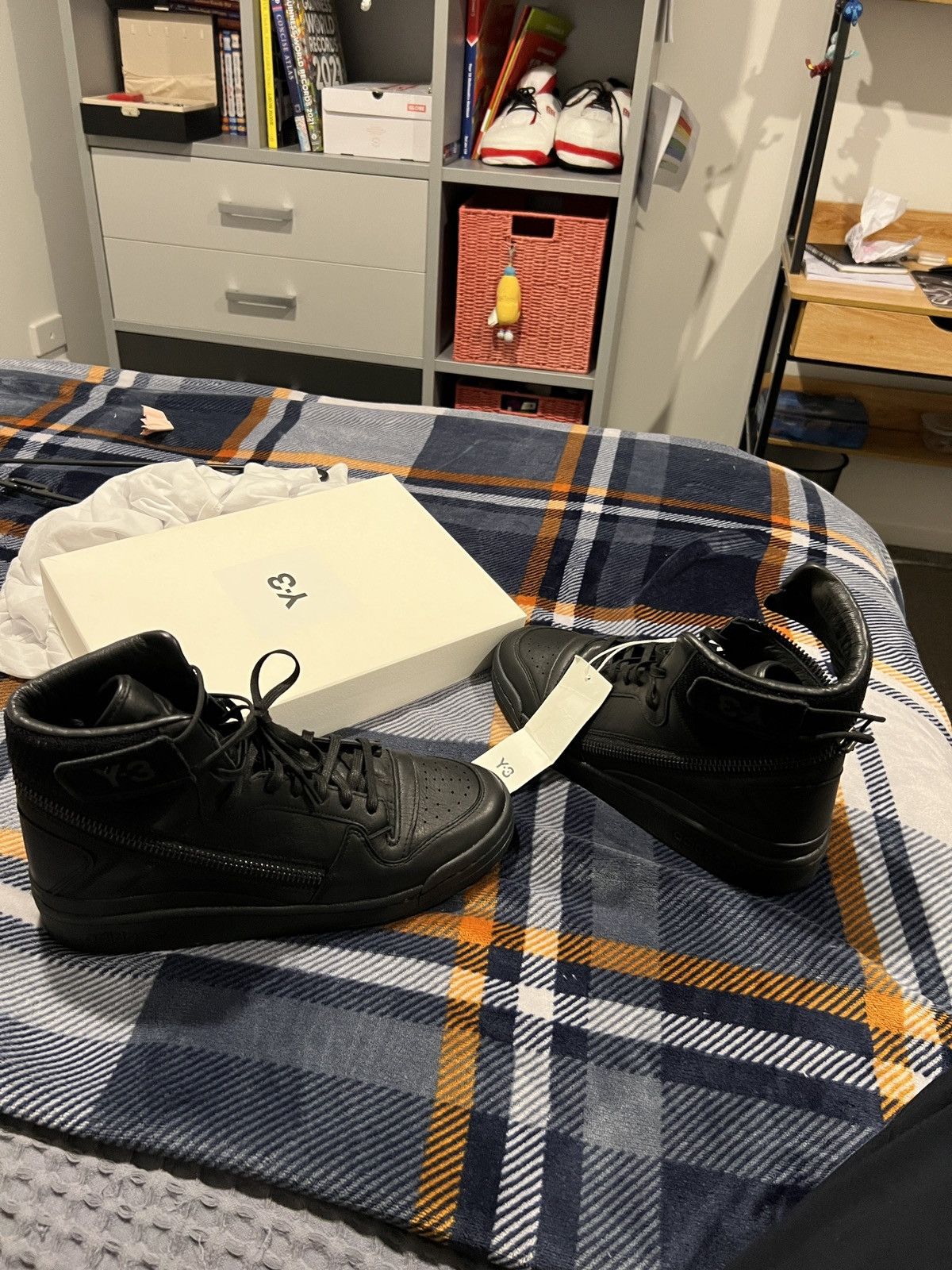 Adidas × Yohji Yamamoto Y3xADIDAS OG FORUM 3.0 Size US 9 / EU 42 - 7 Thumbnail
