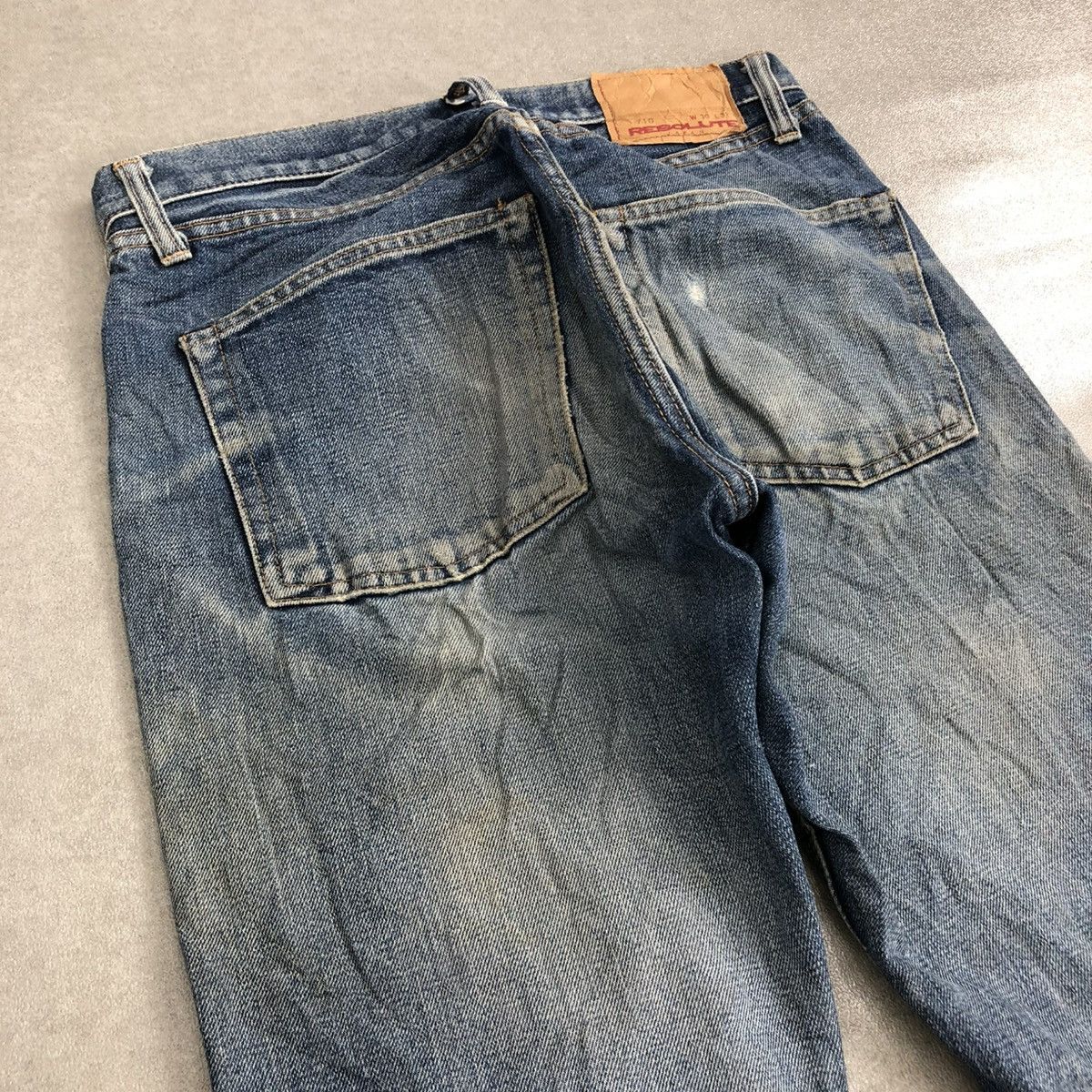 Japanese Brand 🇯🇵 Vintage Resolute 710 Japan Distressed Faded Selvedge Jeans Size US 30 / EU 46 - 18 Thumbnail