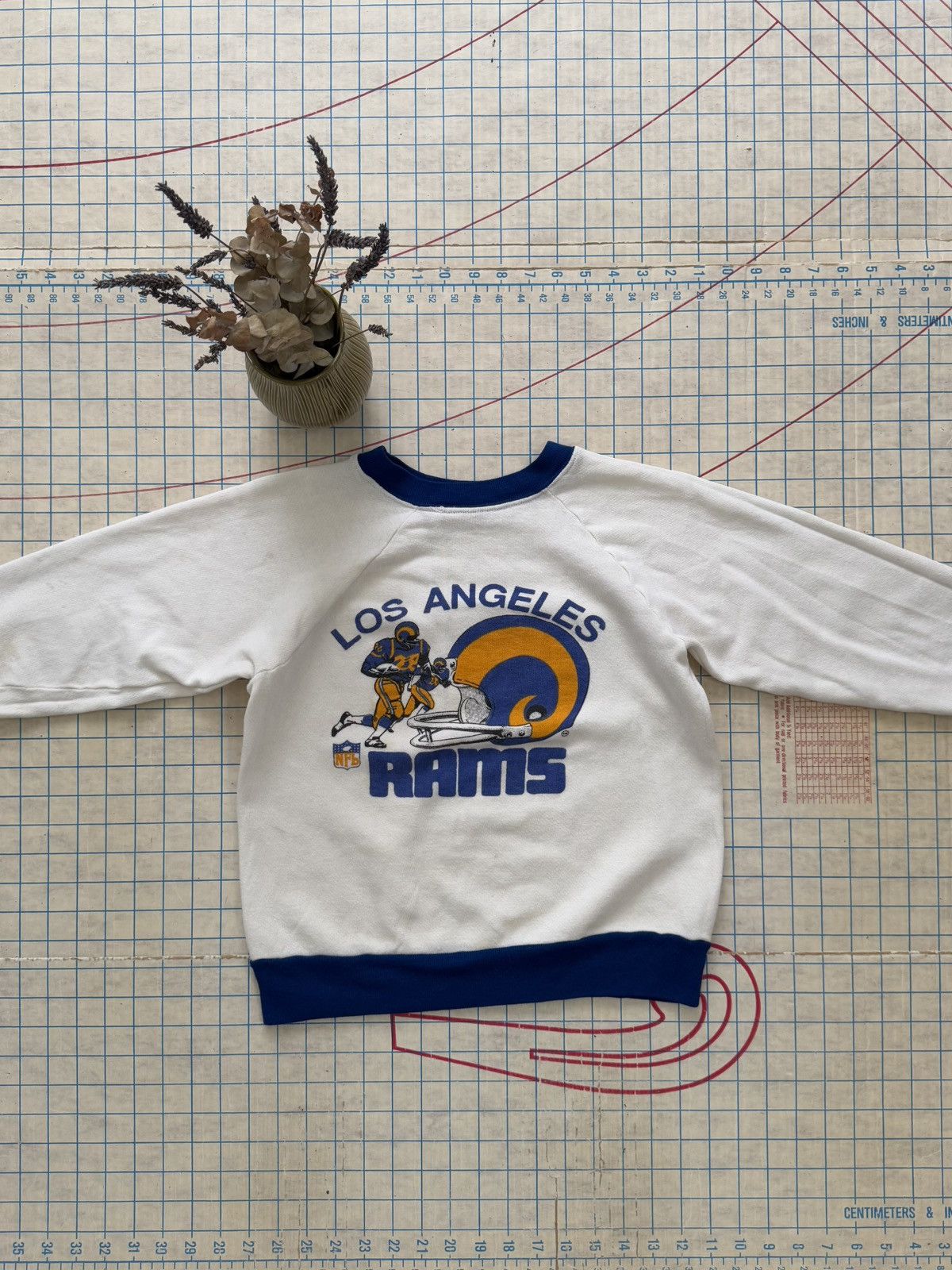 NFL × Vintage Vintage LA Rams Raglan Sleeve Crewneck Boys Kids Size Large Size US XXS / EU 40 - 6 Thumbnail