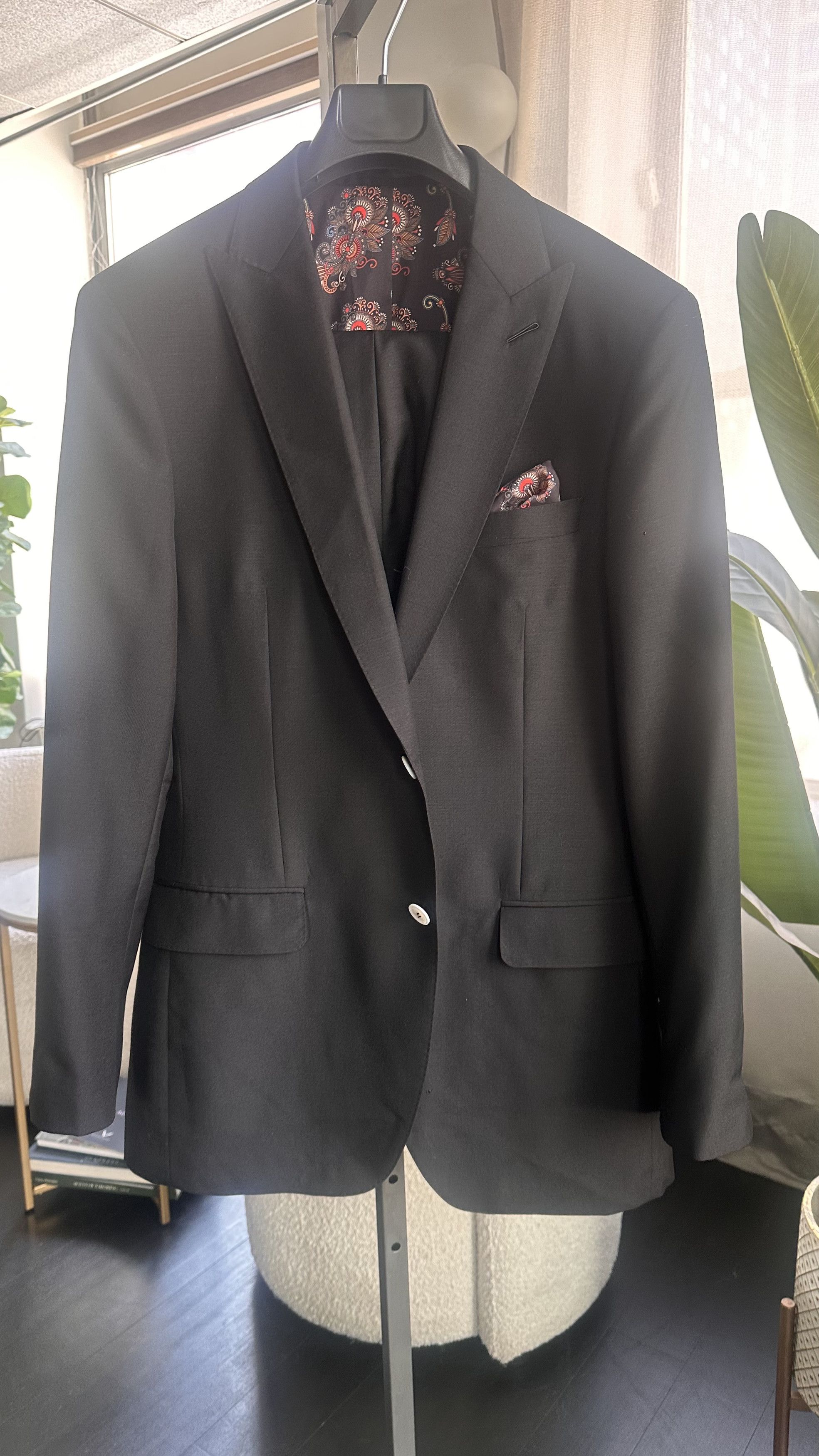 Other Men's suit Size 48L - 9 Thumbnail