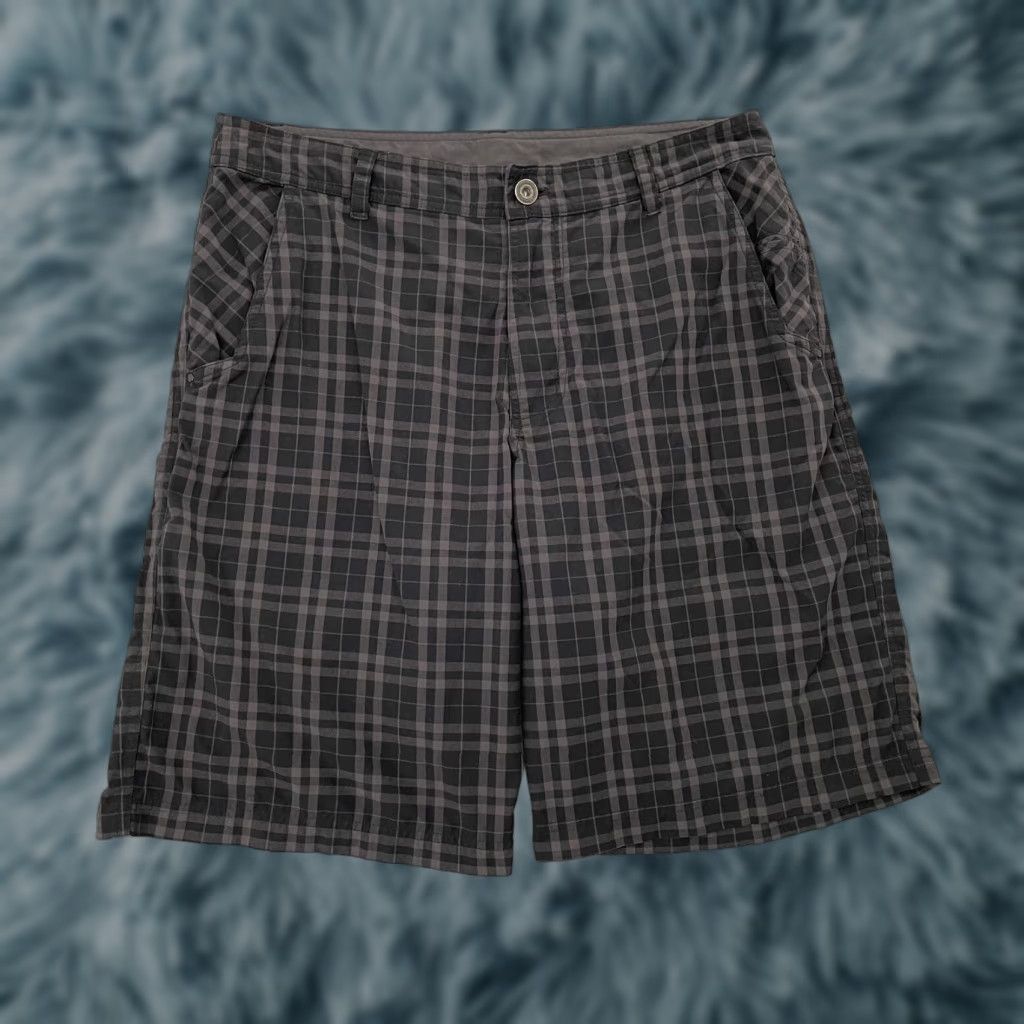 Lululemon Vintage Lululemon Shorts Mens 34 Casual Plaid Nylon Spandex Logo Pockets Size US 34 / EU 50 - 1 Thumbnail