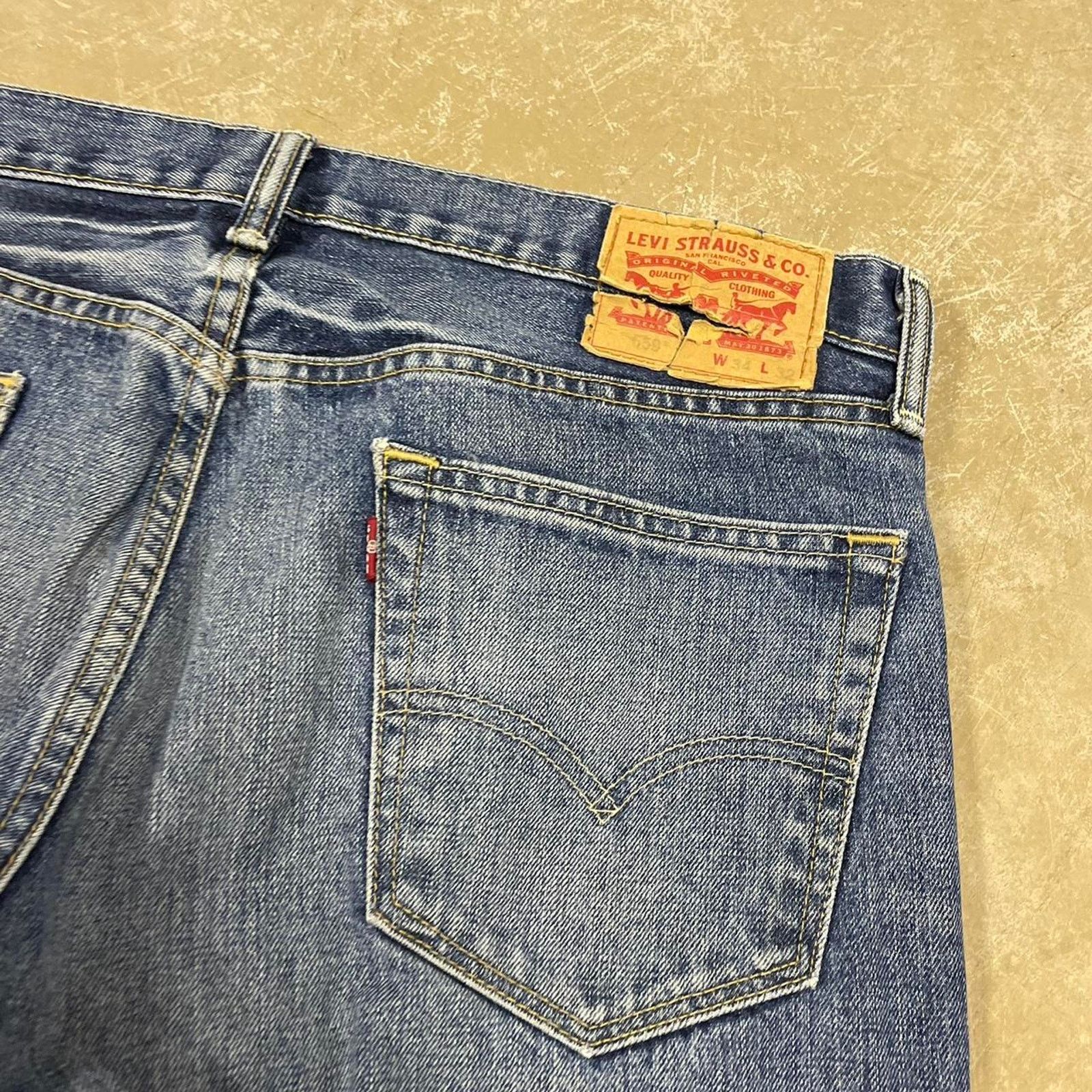 Levi's Levi's 559 baggy blue jeans Size 34x32 Size US 34 / EU 50 - 4 Thumbnail