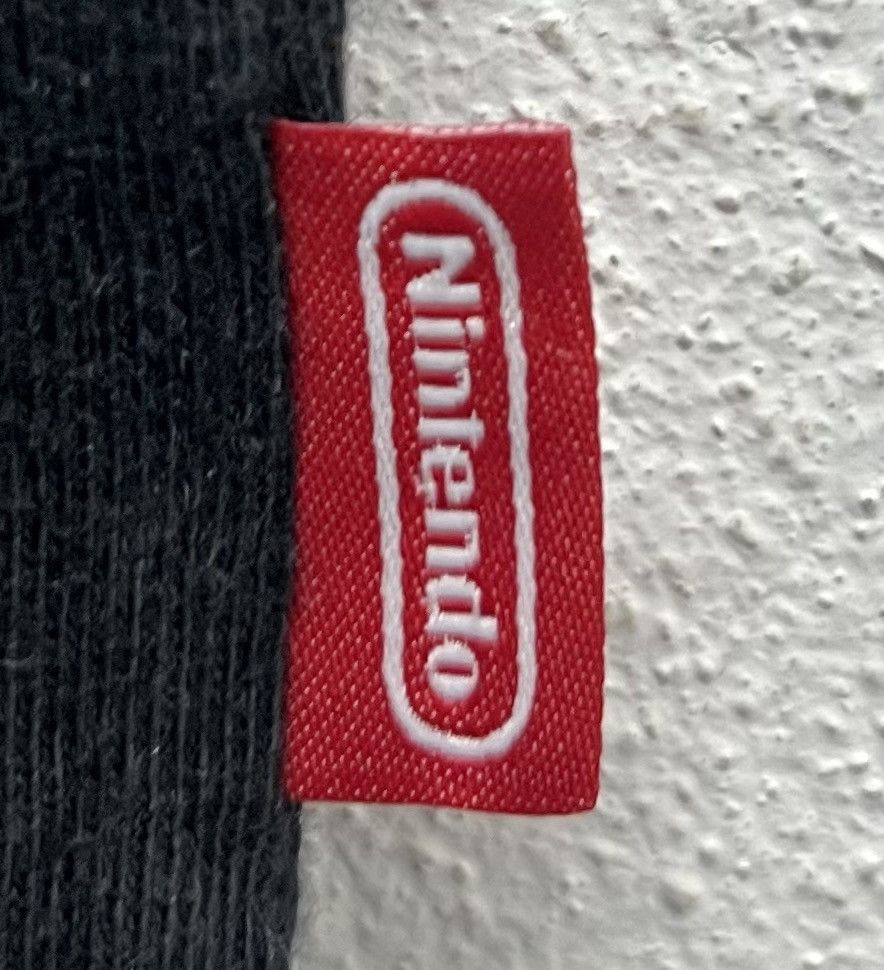 Nintendo × Pokemon × Uniqlo UNIQLO NINTENDO POKÉMON SHIRT Size US L / EU 52-54 / 3 - 5 Thumbnail