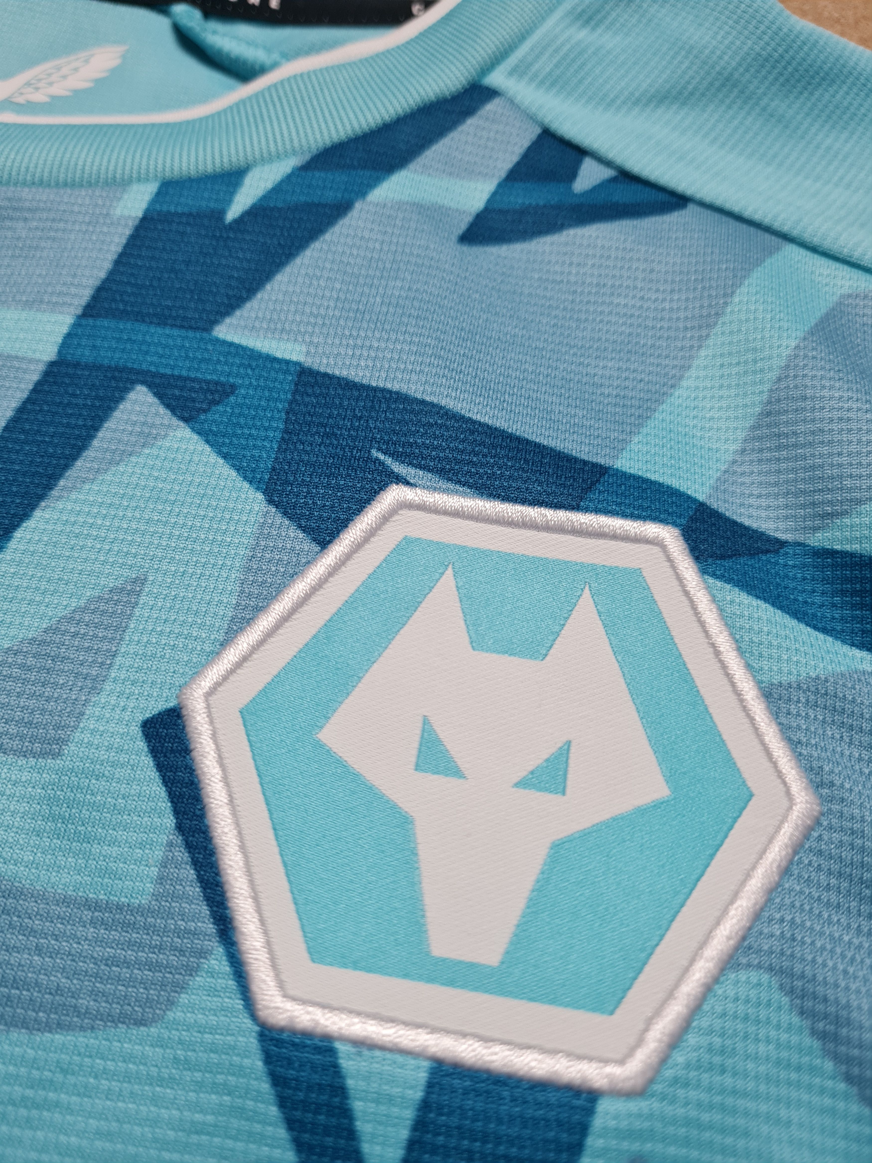 Castore Jersey Wolverhampton Wanderers Long Sleeve 2023/24 Shirt XS Size US XS / EU 42 / 0 - 19 Thumbnail