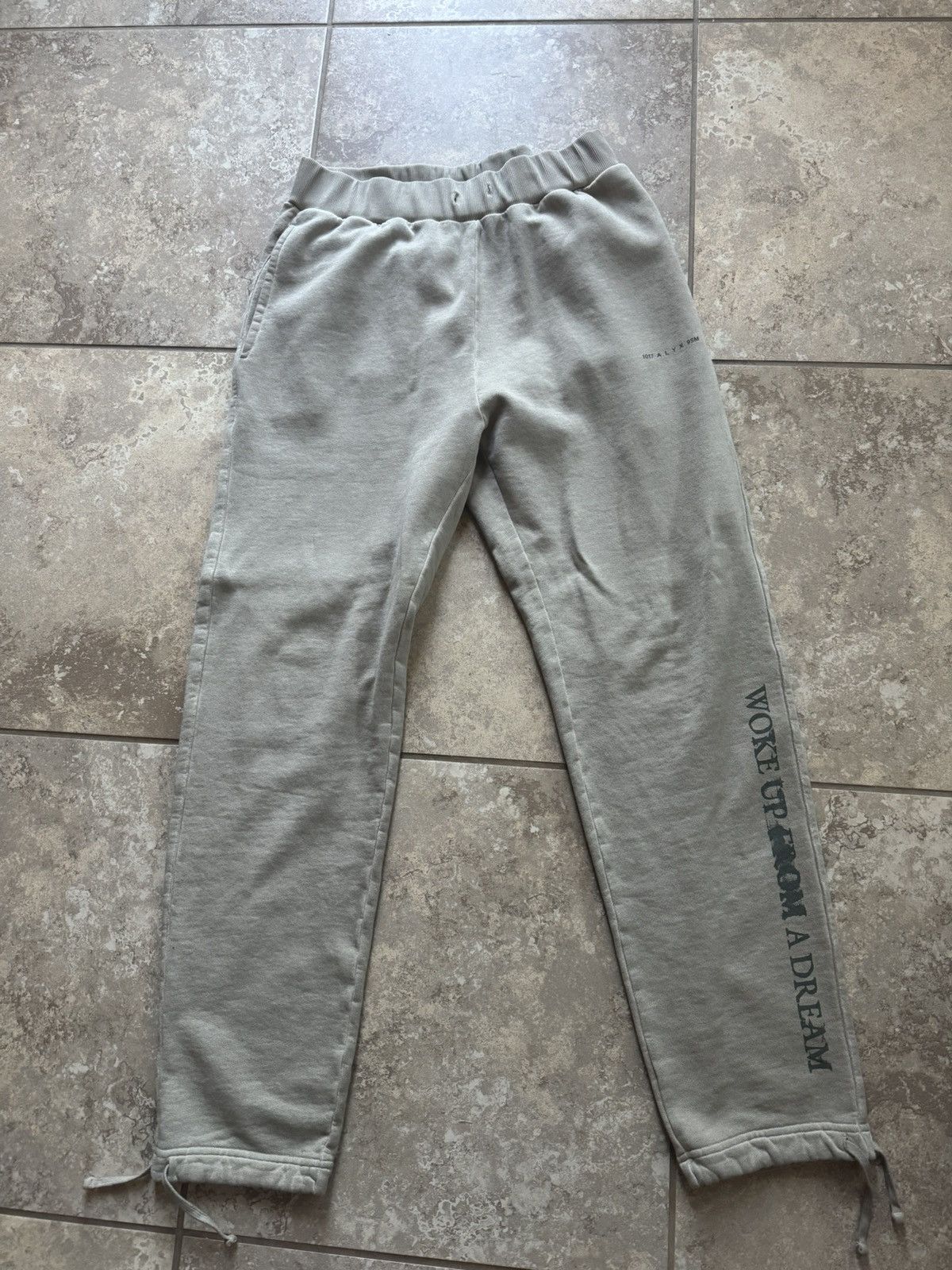 1017 ALYX 9SM 1017 Alyx 9SM Size US 34 / EU 50 - 1 Thumbnail