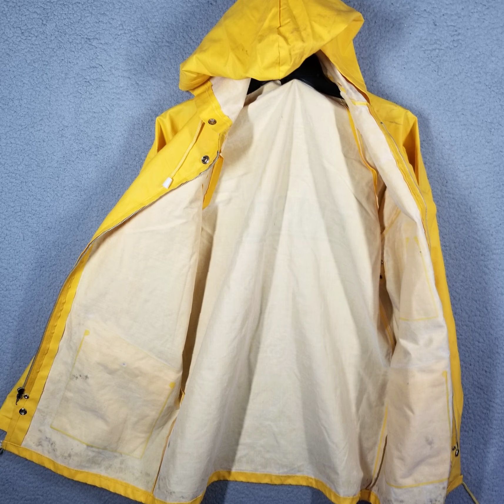 Vintage VINTAGE Anheuser-Busch Busch Beer Rain Jacket Mens Medium Yellow 80s Outdoor Casual All Seasons Zipper Size US M / EU 48-50 / 2 - 3 Thumbnail