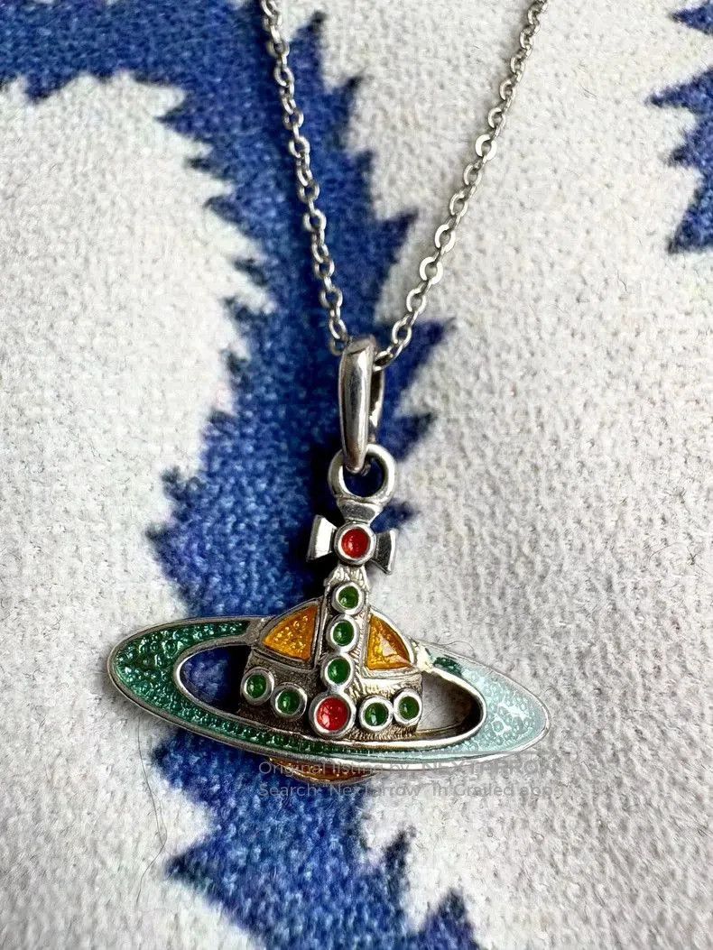 Vivienne Westwood Vivienne Westwood Saturn Pendant Necklace . Size ONE SIZE - 1 Thumbnail