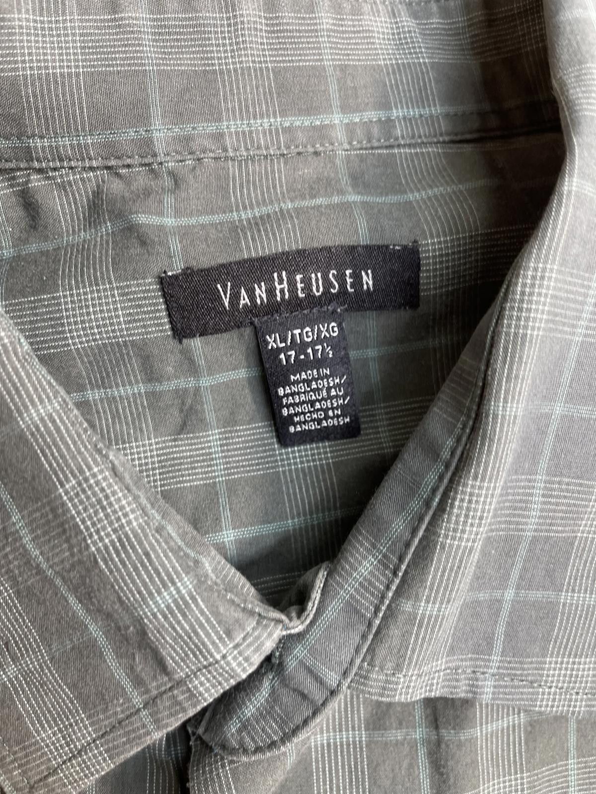 Affliction VAN HUESEN VIRGIN MARRY STYLE FLANNEL Size 44R - 3 Thumbnail