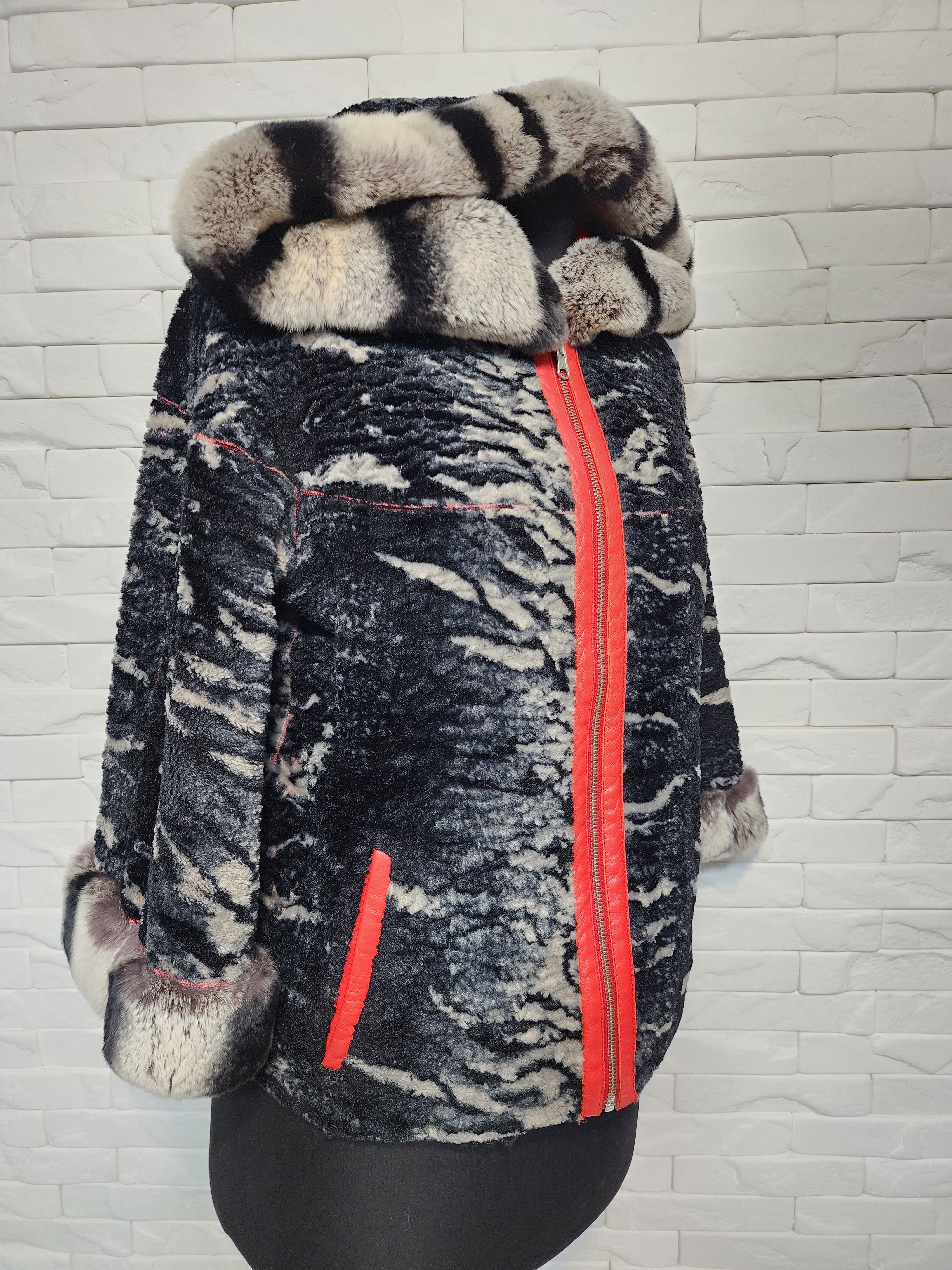 Designer Double-sided women's leather jacket with a hood. Size XL / US 12-14 / IT 48-50 - 9 Thumbnail