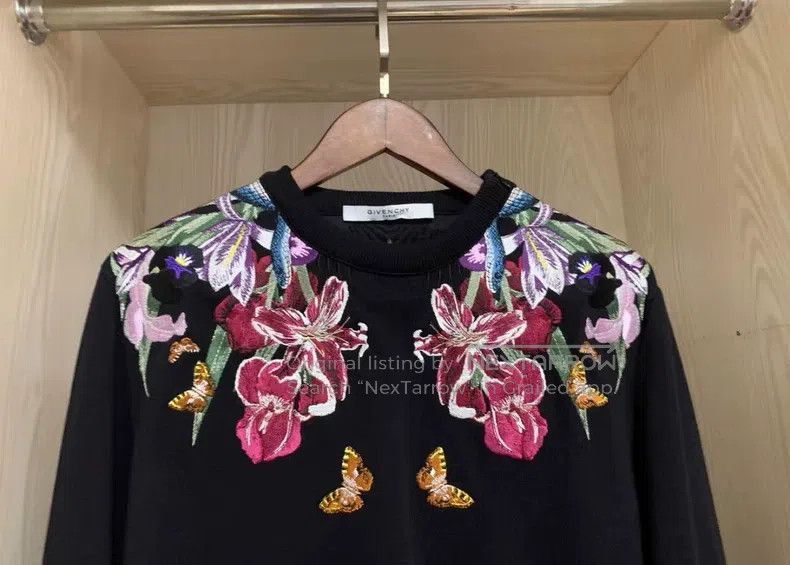 Givenchy Givenchy GVC Floral Embroidered Sweatshirt S Size Chest 1 Size US S / EU 44-46 / 1 - 4 Thumbnail