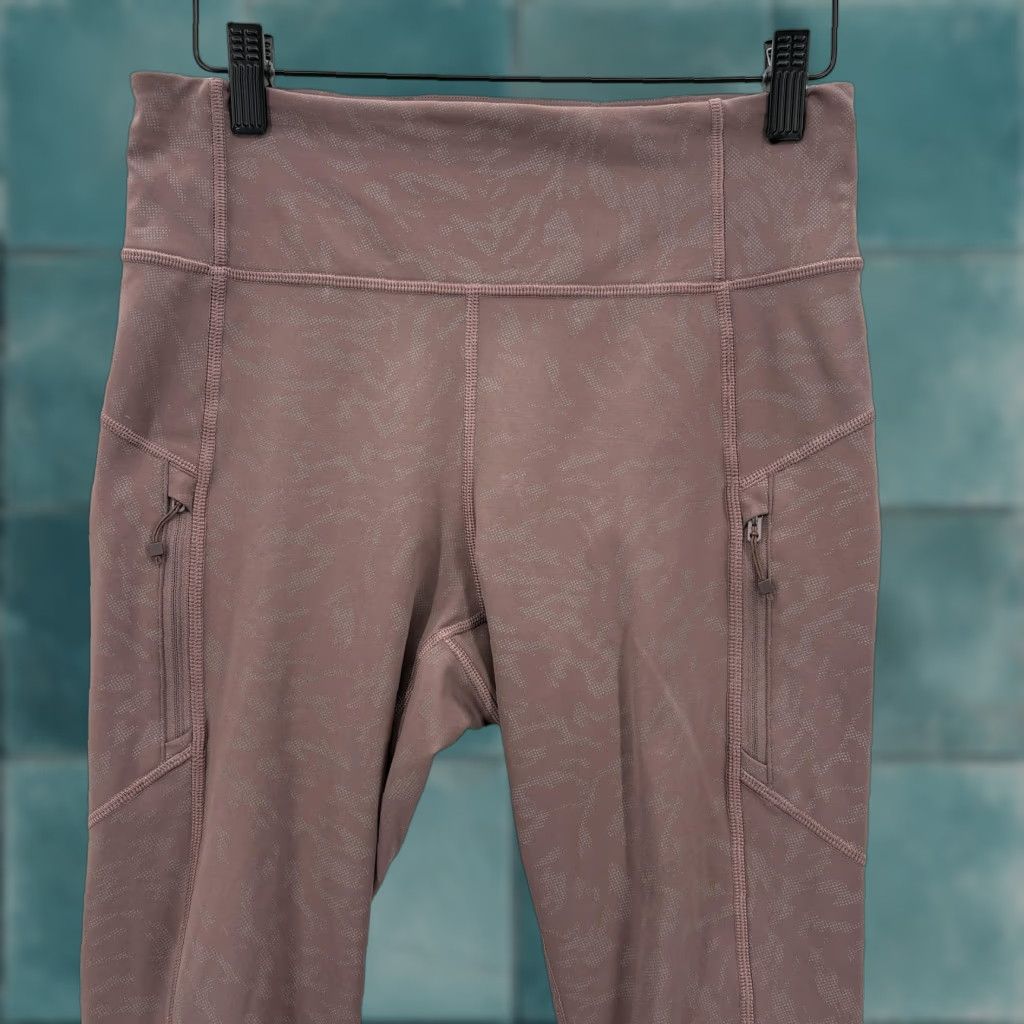 Athleta Athleta Rainier Printed Tight Leggings Womens Small Pink Camo High Rise Ankle Size 28" / US 6 / IT 42 - 1 Thumbnail
