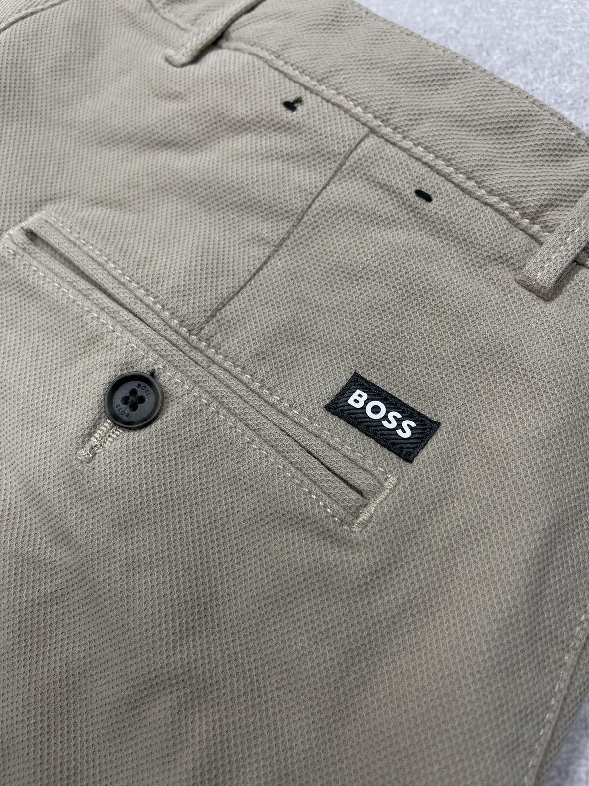 Hugo Boss Mens Hugo Boss Slice Short Beige Size 34 Size US 34 / EU 50 - 4 Thumbnail