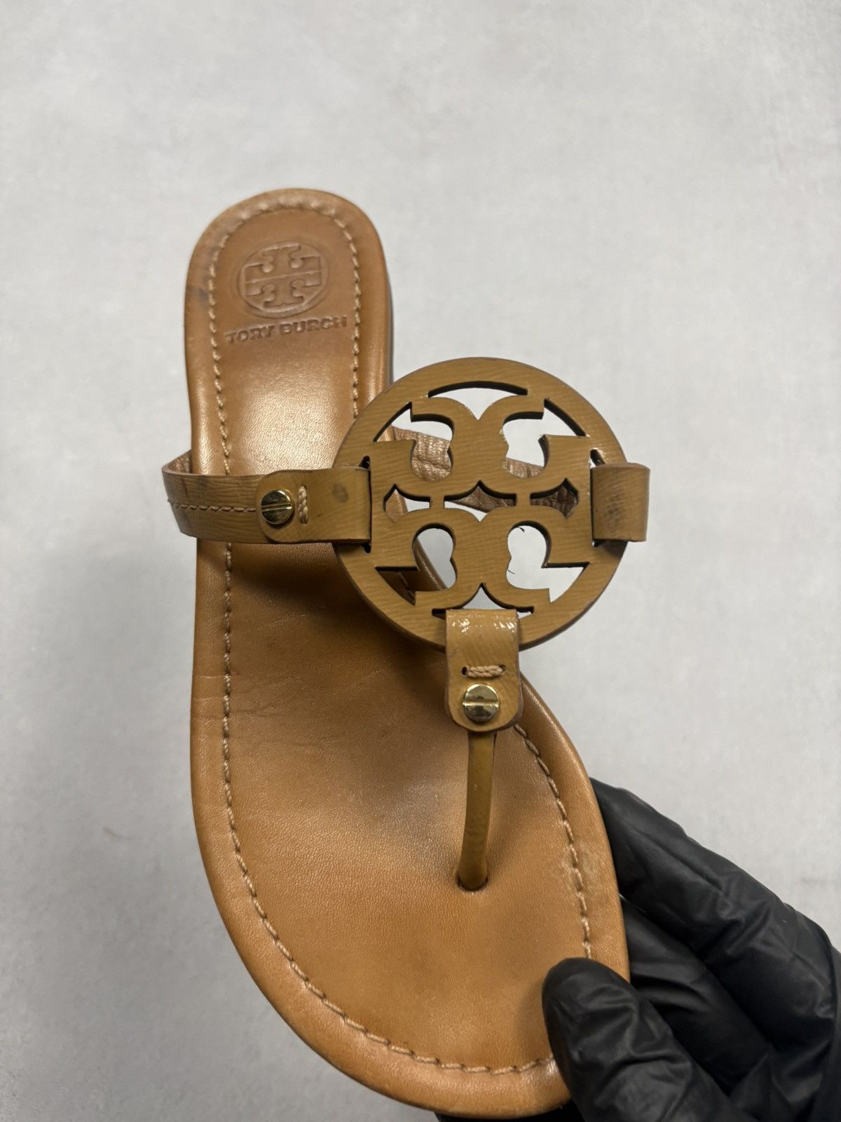 Tory Burch Tory Burch Miller Logo Sandals Brown Leather Thong Flats 8.5 Size US 8.5 / IT 38.5 - 3 Thumbnail