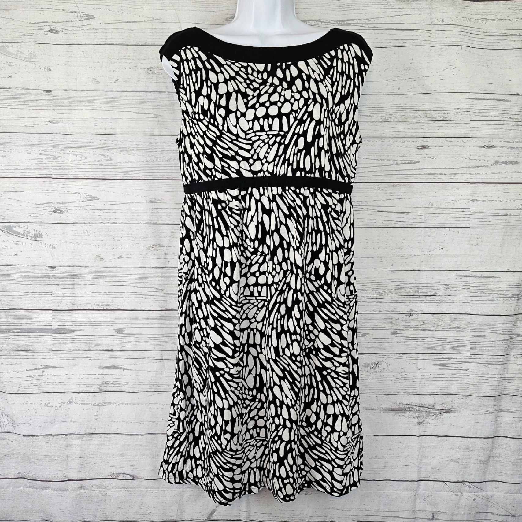 Loft VINTAGE? Ann Taylor LOFT Womens Dress MM Black Sleeveless Rayon Blend Shift 34.5" Length Maternity Size M Womens Size M / US 6-8 / IT 42-44 - 2 Thumbnail