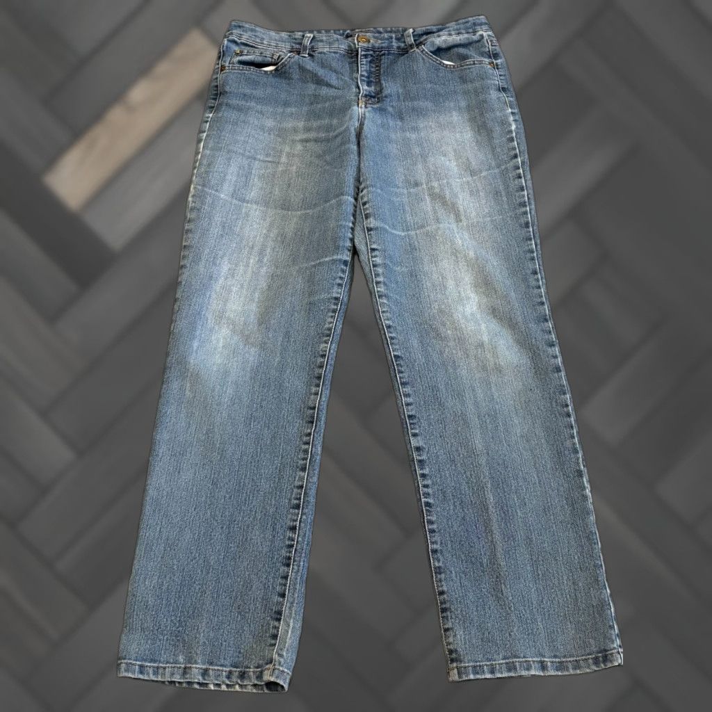 Vintage **Womens Bandolino Blue Denim Straight Rise Jeans 12** User: **Blue Bandolino Womens Straight Rise Jeans Size 12** Size 34" / US 12 / IT 48 - 1 Thumbnail
