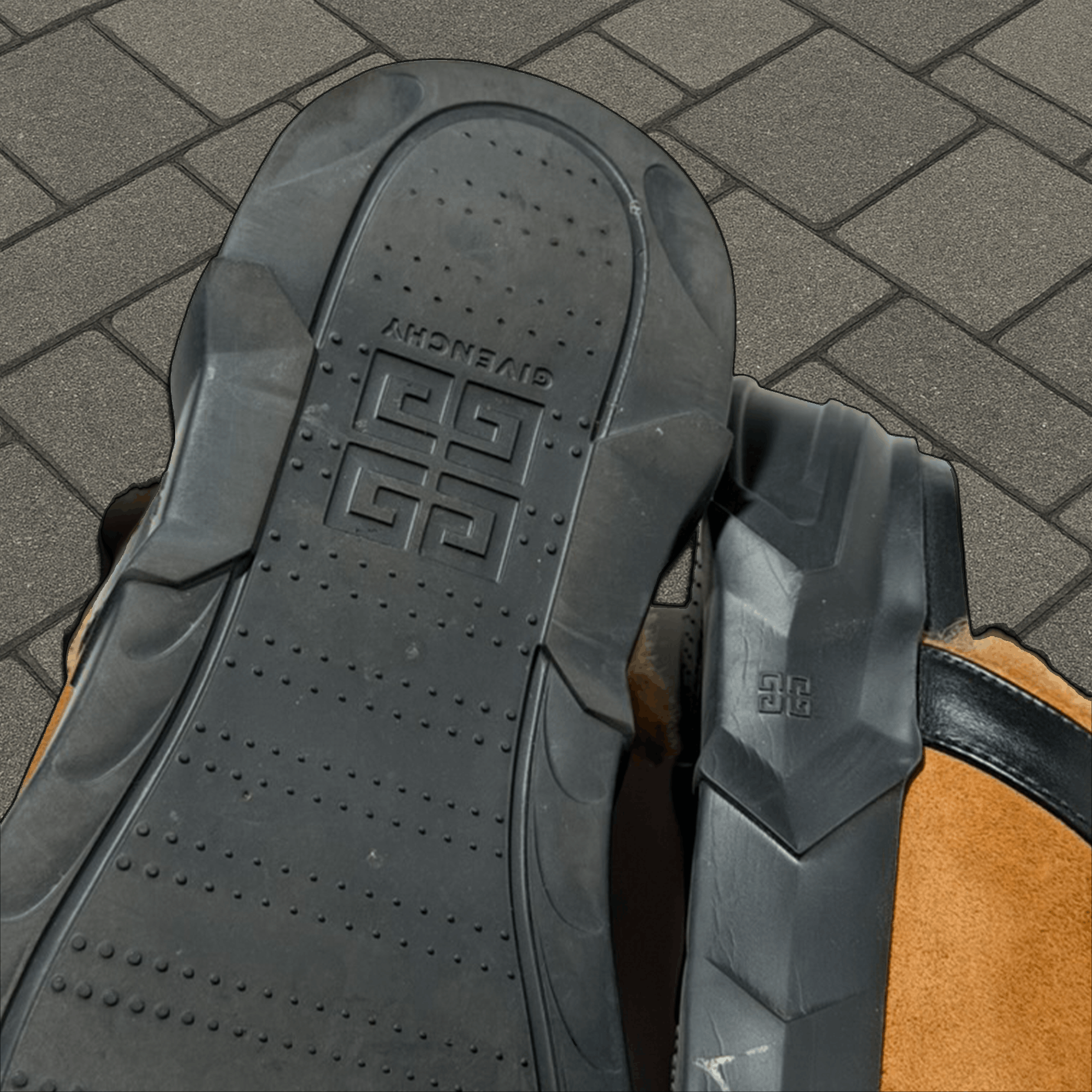 Givenchy Givenchy Brown Spiked Marshmallow Sandals Size US 9.5 / EU 42-43 - 5 Thumbnail