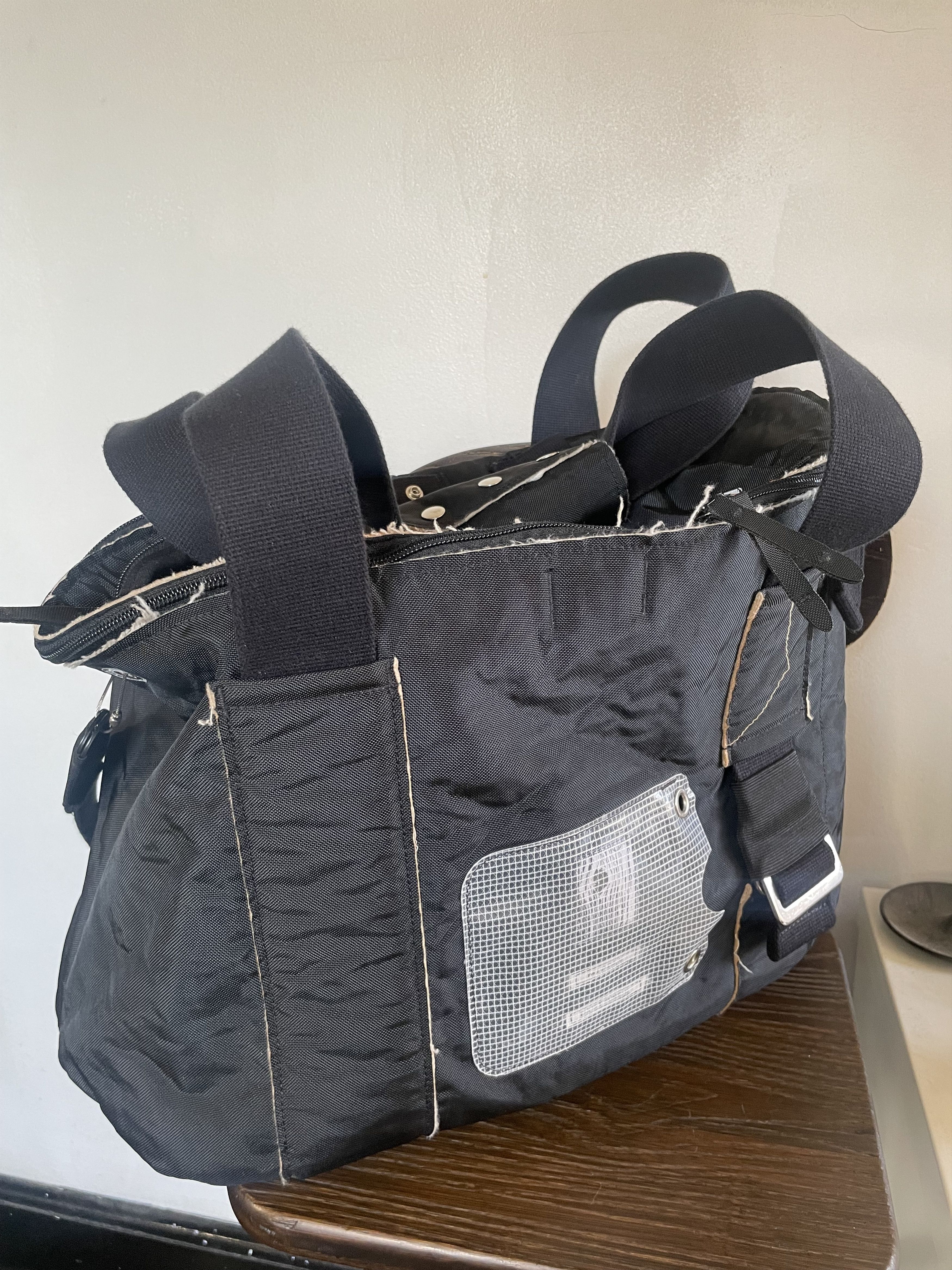 Middle Distance Pitcher Tote