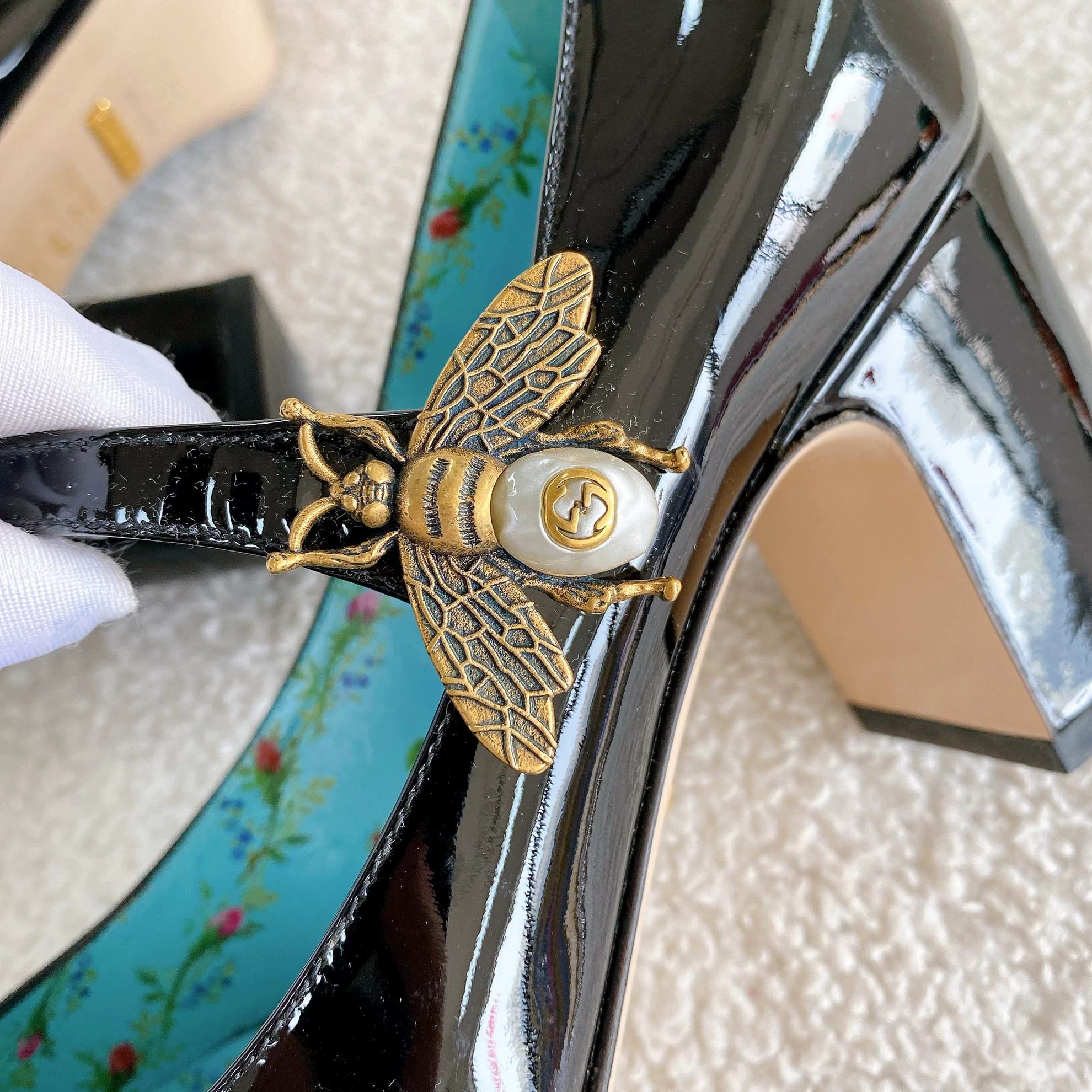 Gucci Gucci women's black patent leather high heels Size US 5.5 / IT 35.5 - 8 Thumbnail