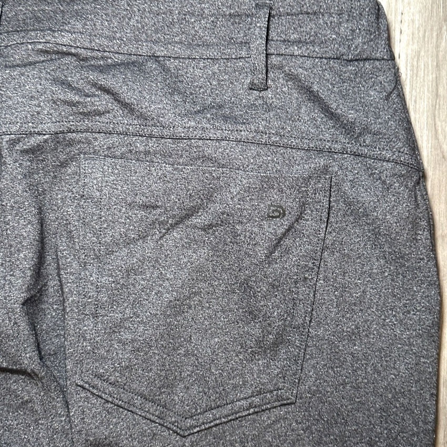Vintage Public Rec Gamechanger Performance Pants Shirt? 38 Regular Men Heather Charcoal Chino NWOT 28in Inseam Size US 38 / EU 54 - 4 Thumbnail