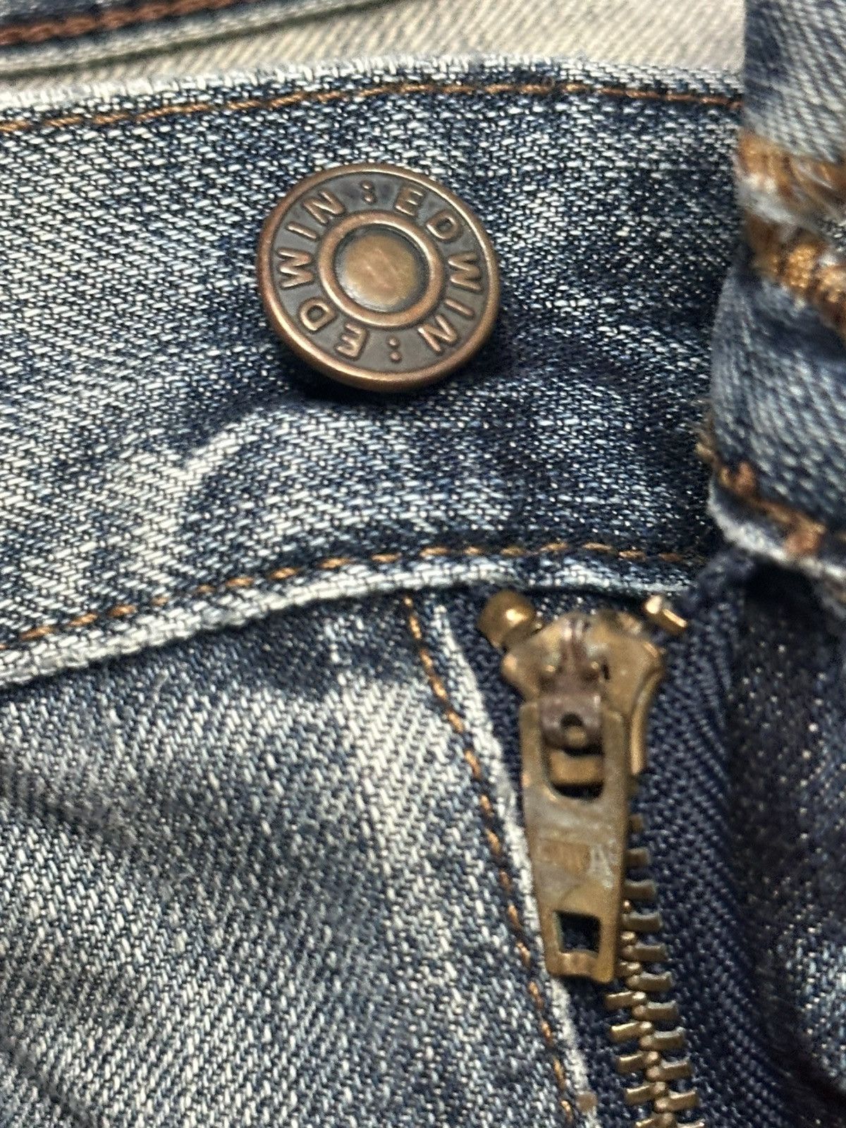 Edwin Edwin 503 Straight Cut Vintage Distressed look with Bluewash Size US 30 / EU 46 - 10 Thumbnail