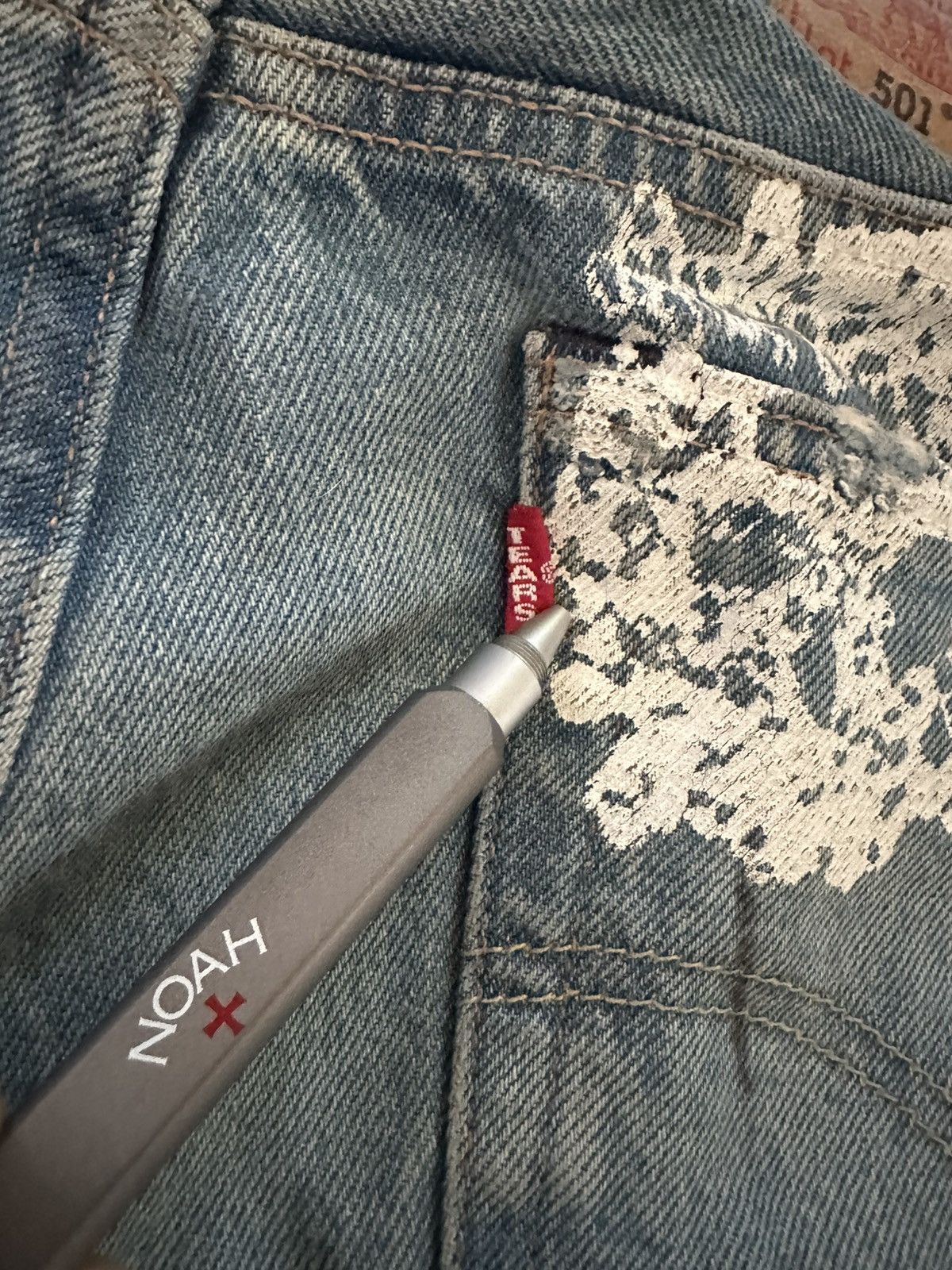 DENIM TEARS DENIM TEARS x Virgil Abloh “Message in a Tear” Size US 33 - 4 Thumbnail