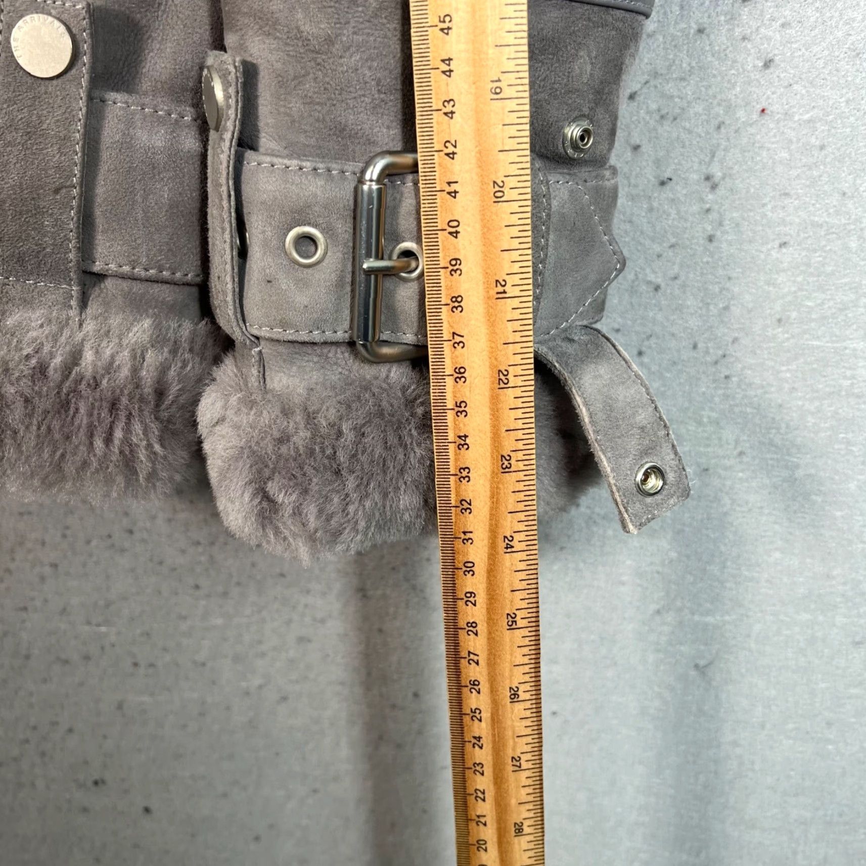 The Arrivals VINTAGE The Arrivals Moya Gray Shearling Leather Moto Jacket Womens XXS SIZE 2XS Leather Lining Short Zip Biker Jacket Winter Fall Mens Womens Girls Size XXS / US 00 / IT 34 - 7 Thumbnail