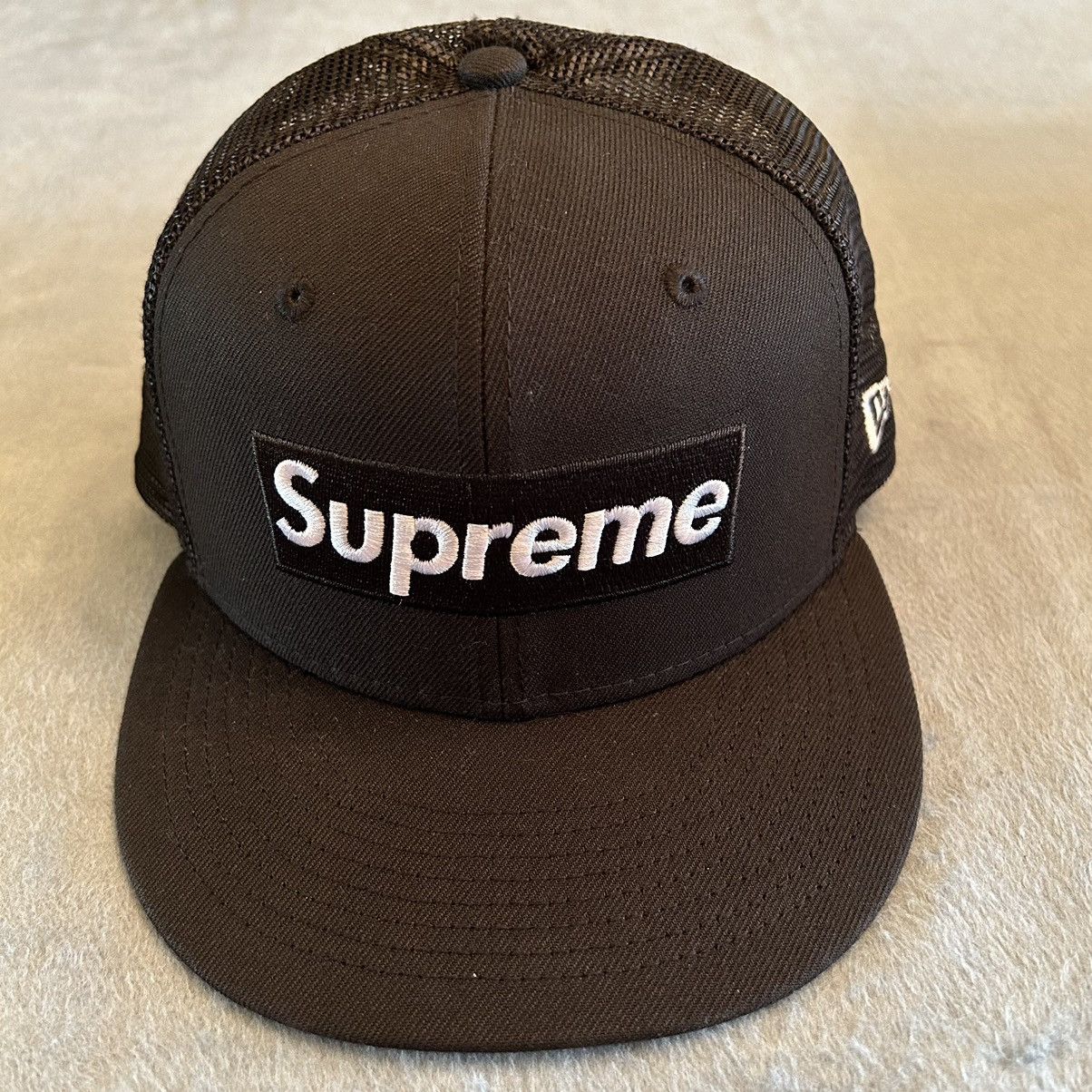 Supreme Supreme Box Logo New Era 59Fifty Mesh Back Hat Black 7 3/8