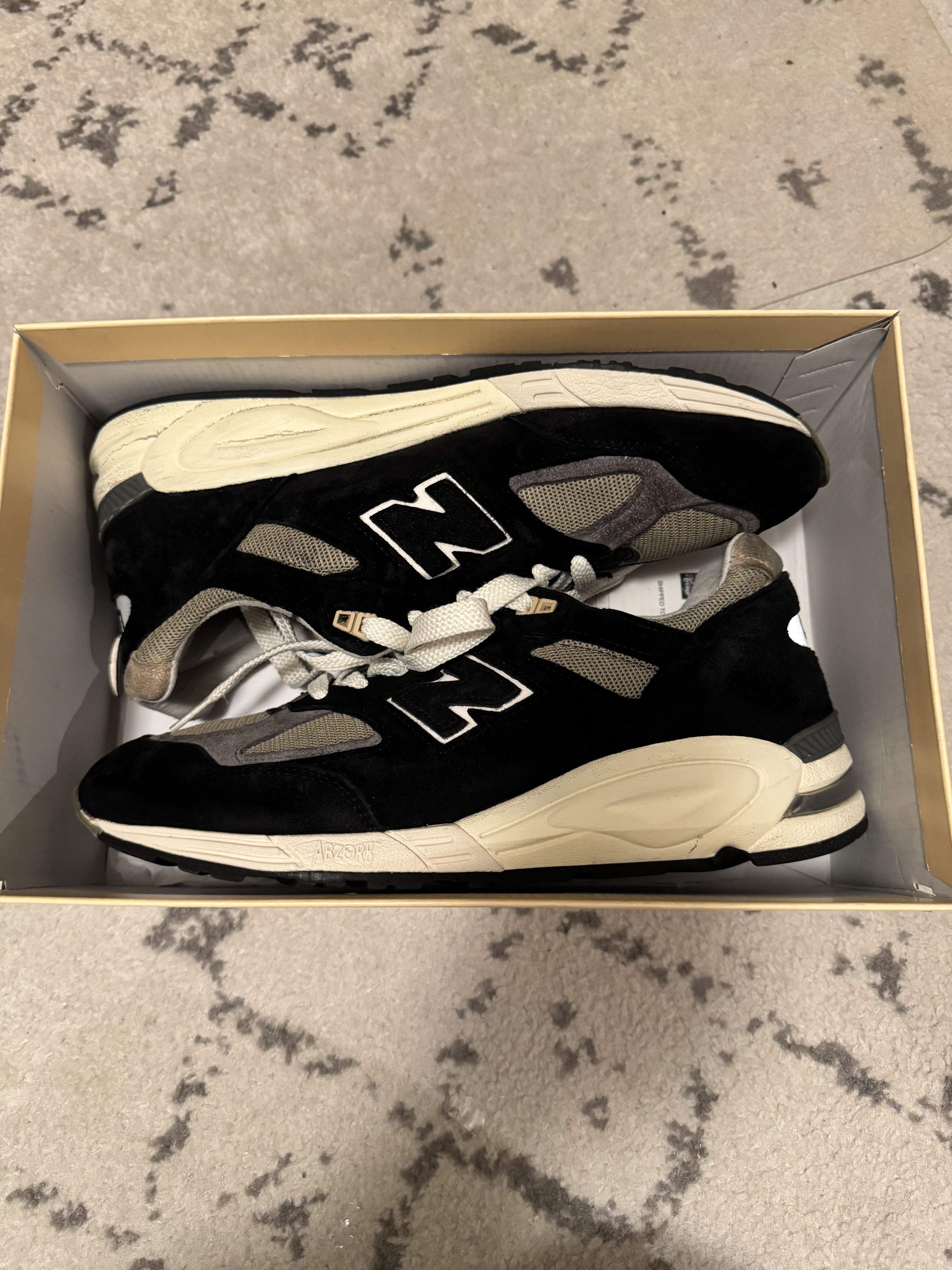 New Balance New Balance x Teddy Santis 990v2 Made in USA 'Black' Size US 10.5 / EU 43-44 - 2 Thumbnail