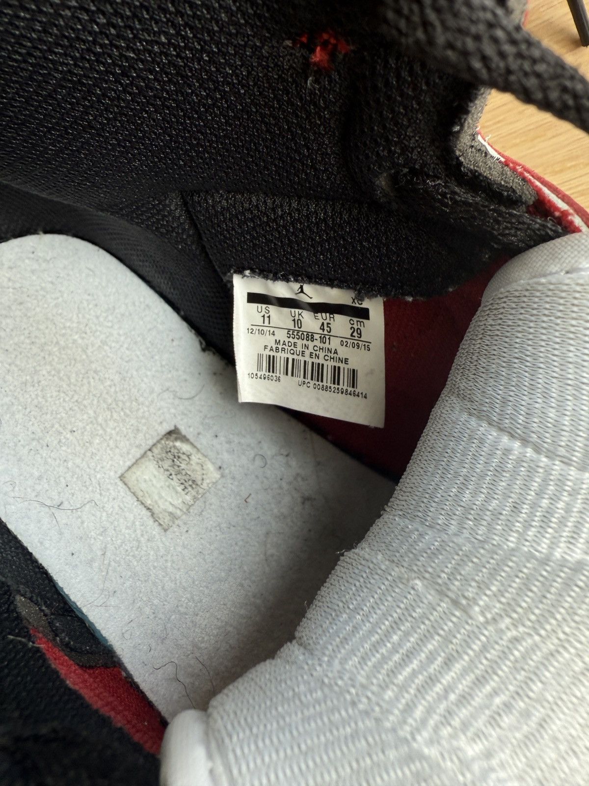 Nike Nike Air Jordan 1 Chicago 2015 Size US 11 / EU 44 - 5 Thumbnail