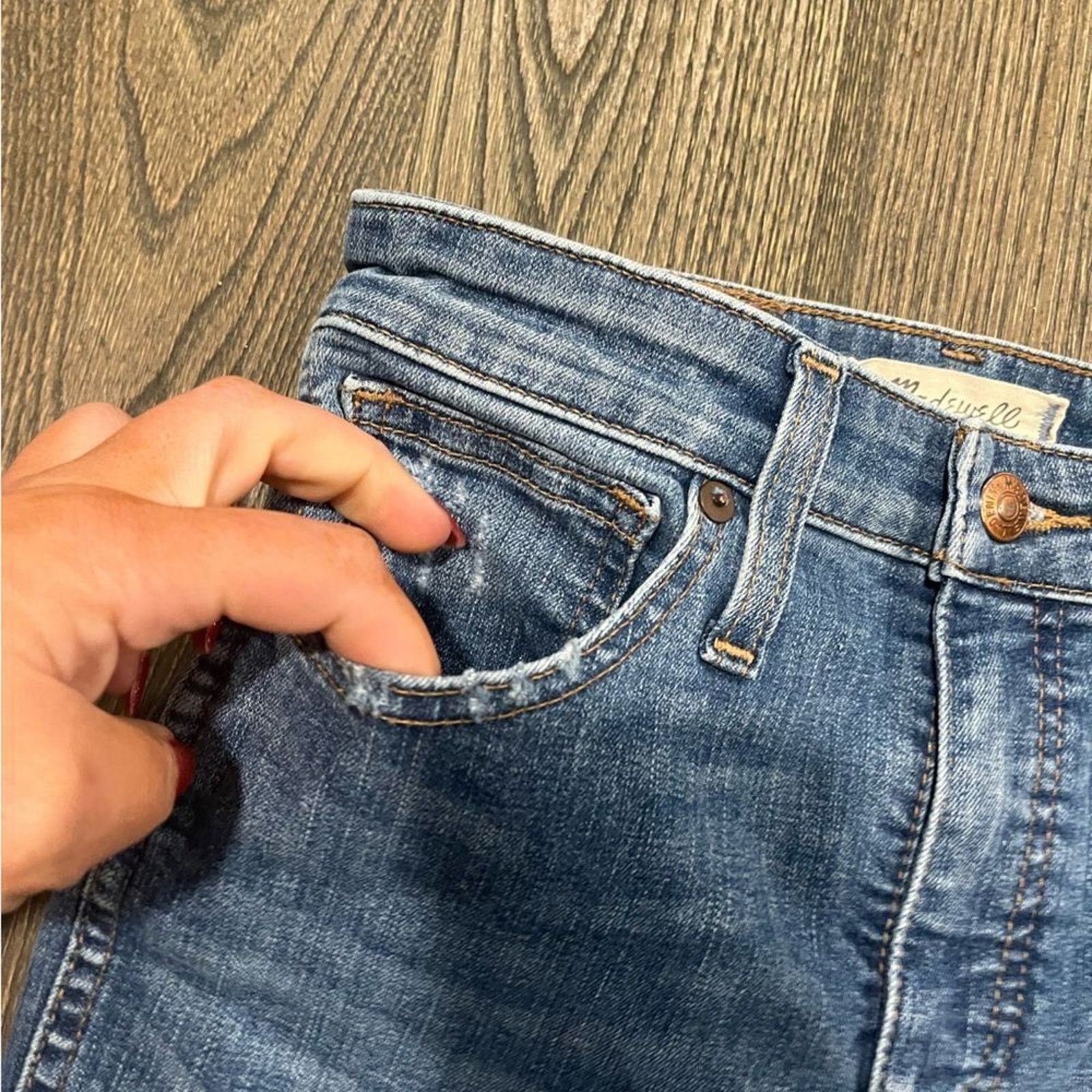 Madewell Madewell Mid Rise Ripped Knee Distressed Skinny Jean Size 25 Size 25" / US 0 / IT 36 - 4 Thumbnail