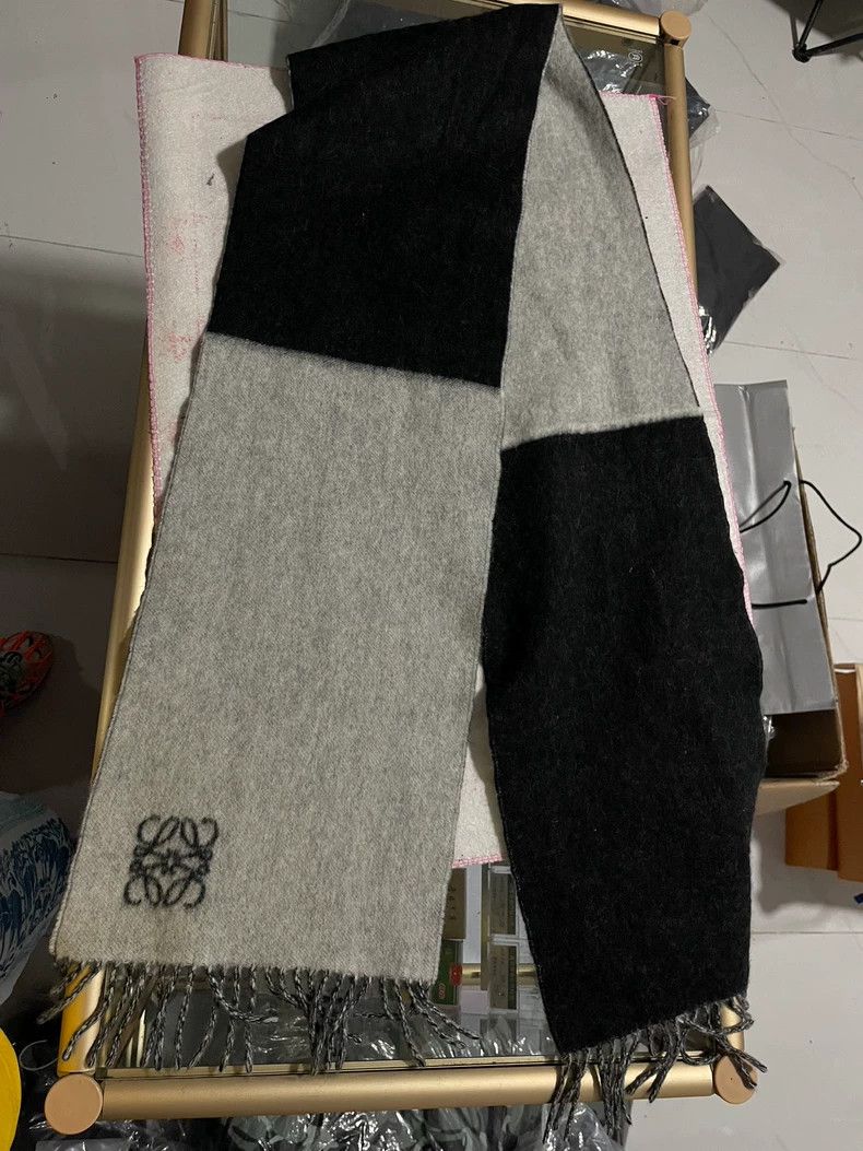 Loewe LOEWE Double color wool scarf Size ONE SIZE - 1 Thumbnail