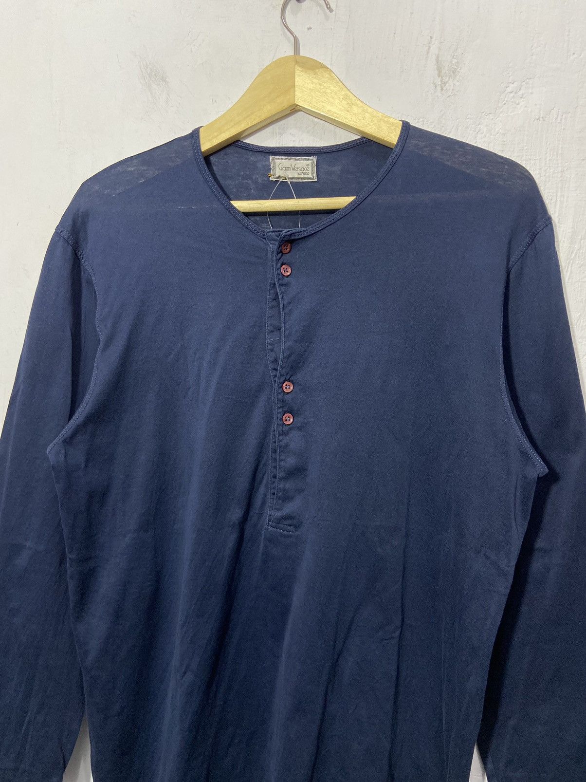 Versace × Vintage Vintage Gianni Versace Intimo Long Sleeve Stretch Tshirt Size US L / EU 52-54 / 3 - 2 Thumbnail