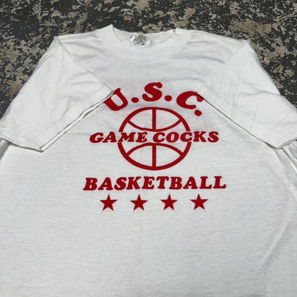 Nike True Vintage USC Game Cocks Basketball Nike Promo 70s Tshirt Size US L / EU 52-54 / 3 - 5 Thumbnail