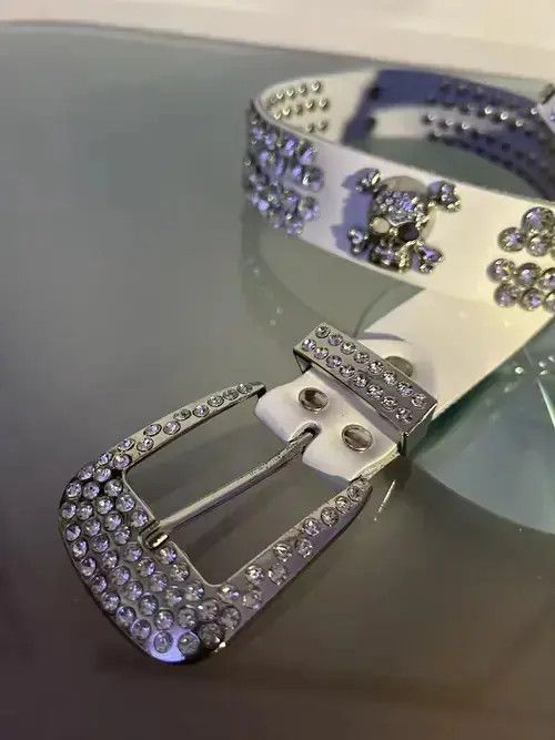 VIBE Y2K Rhinestone Skull Belt (white) Size 32 - 3 Thumbnail