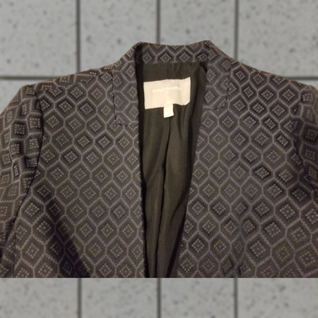 Banana Republic Banana Republic Sports Jacket Blazer Gray 2 Womens Jacket Regular Size Gray Banana Republic Women's Blazer Sports Jacket 2 Gray Size XS / US 0-2 / IT 36-38 - 1 Thumbnail