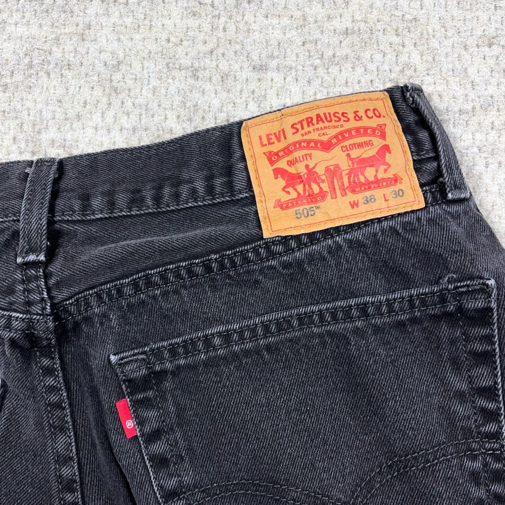 Levi's **Levi's 505 Men's Regular Fit Straight Leg Black Jeans** User: Levi's 505 Men's Regular Fit Straight Leg Black Jeans Size US 36 / EU 52 - 5 Thumbnail
