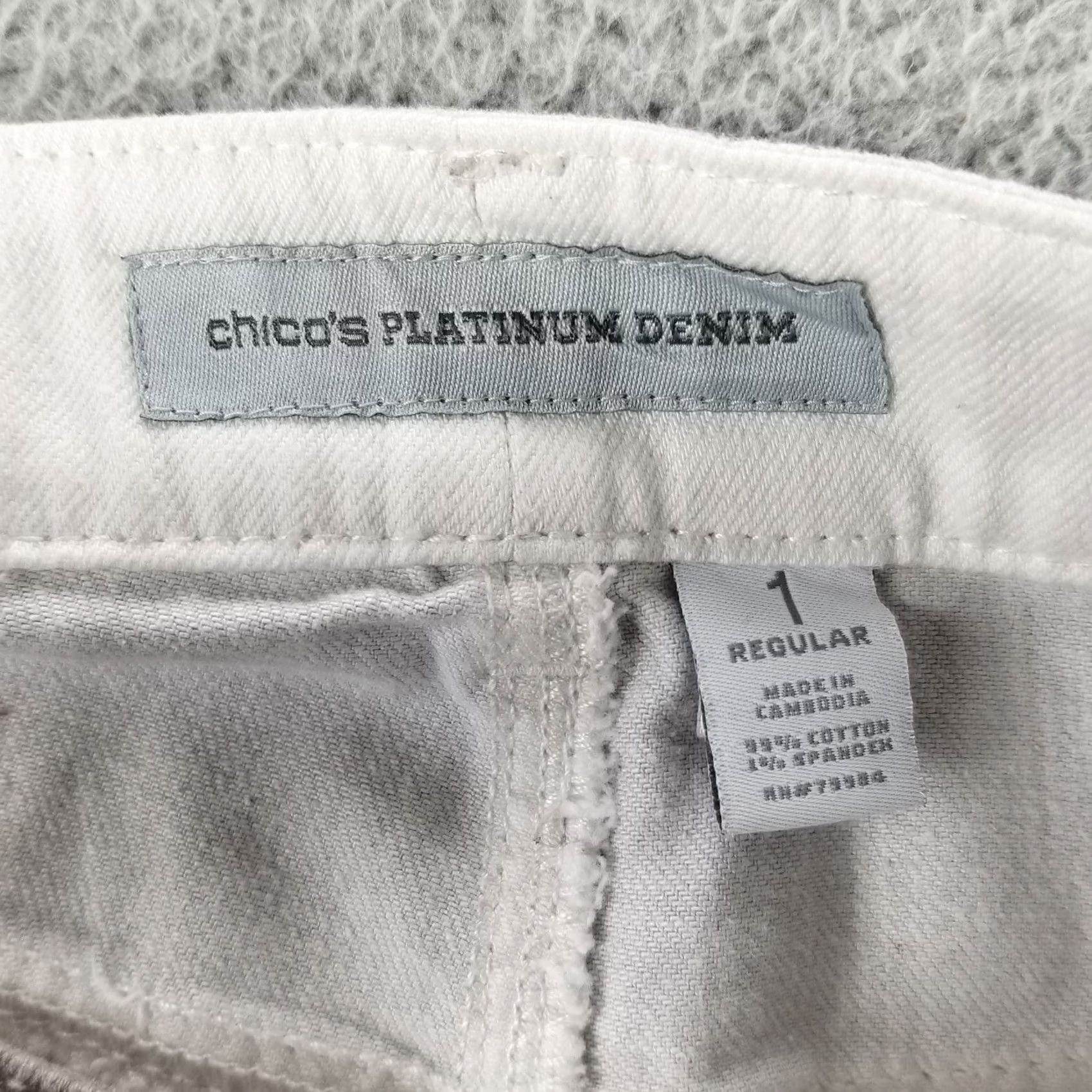 Vintage Chico's Platinum Denim Ultimate Fit Slim Leg Tan Jeans Womens Size 1 32x29 5-Pocket Embroidered Medium Wash Denim Casual Pants Size 25" / US 0 / IT 36 - 3 Thumbnail