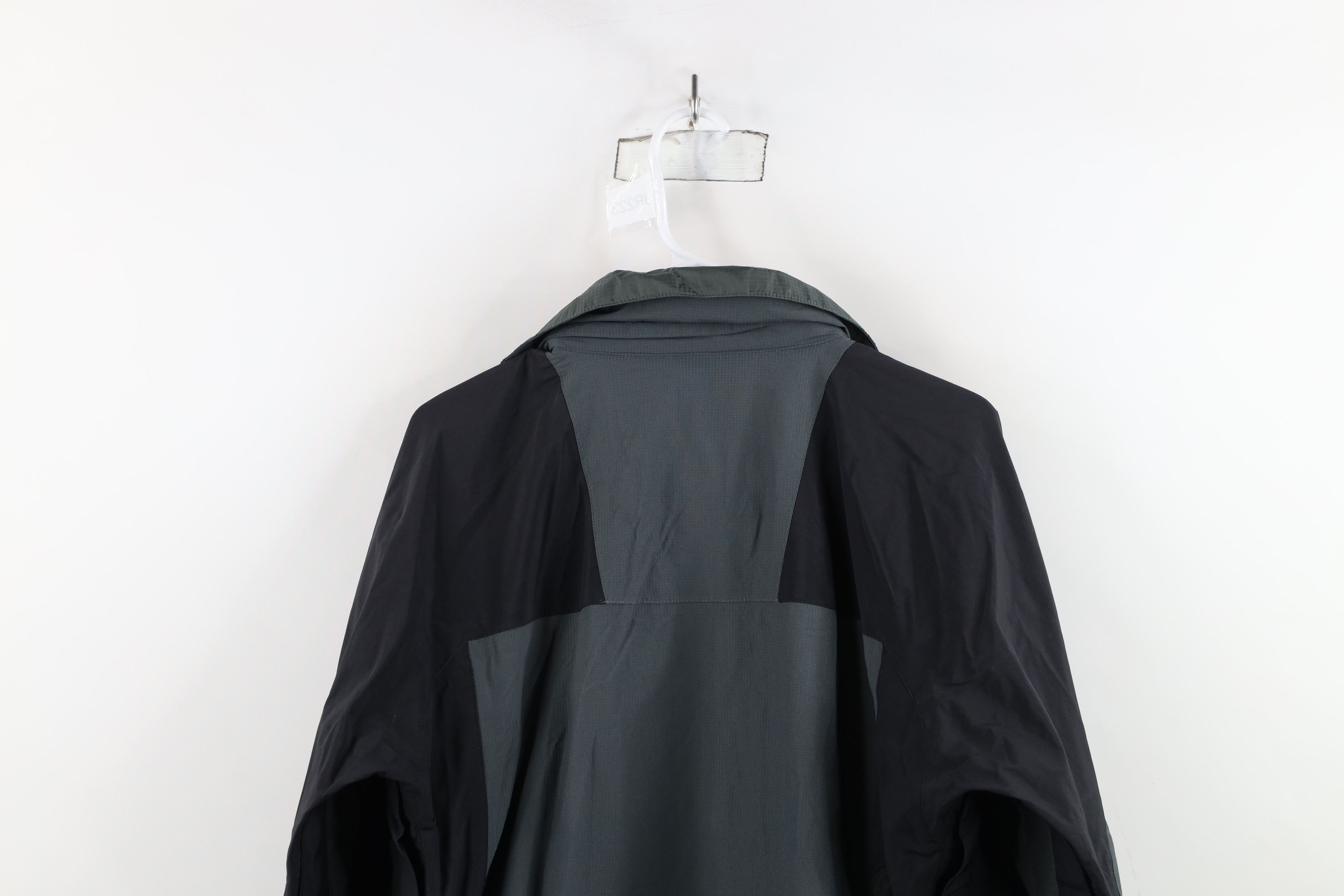 Burton × Vintage Vintage Burton Snowboards AK Snowboard Ski Jacket Gray Size M / US 6-8 / IT 42-44 - 15 Thumbnail