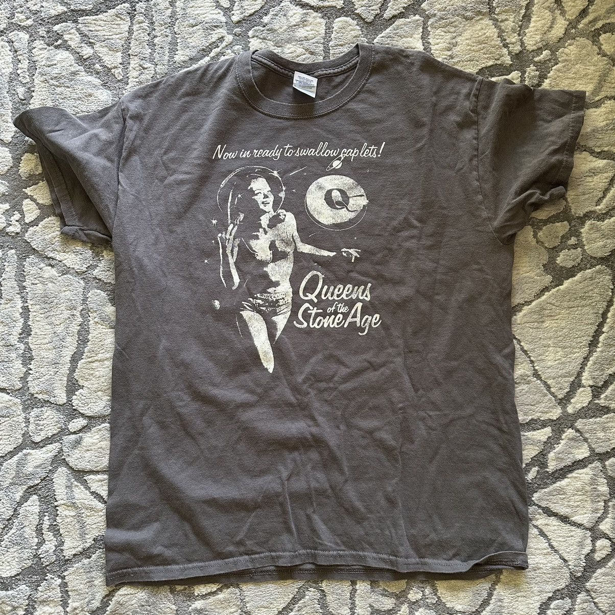 Band Tees × Vintage Spring Sale - Queens of the Stone Age Vintage Shirt Size US L / EU 52-54 / 3 - 1 Thumbnail