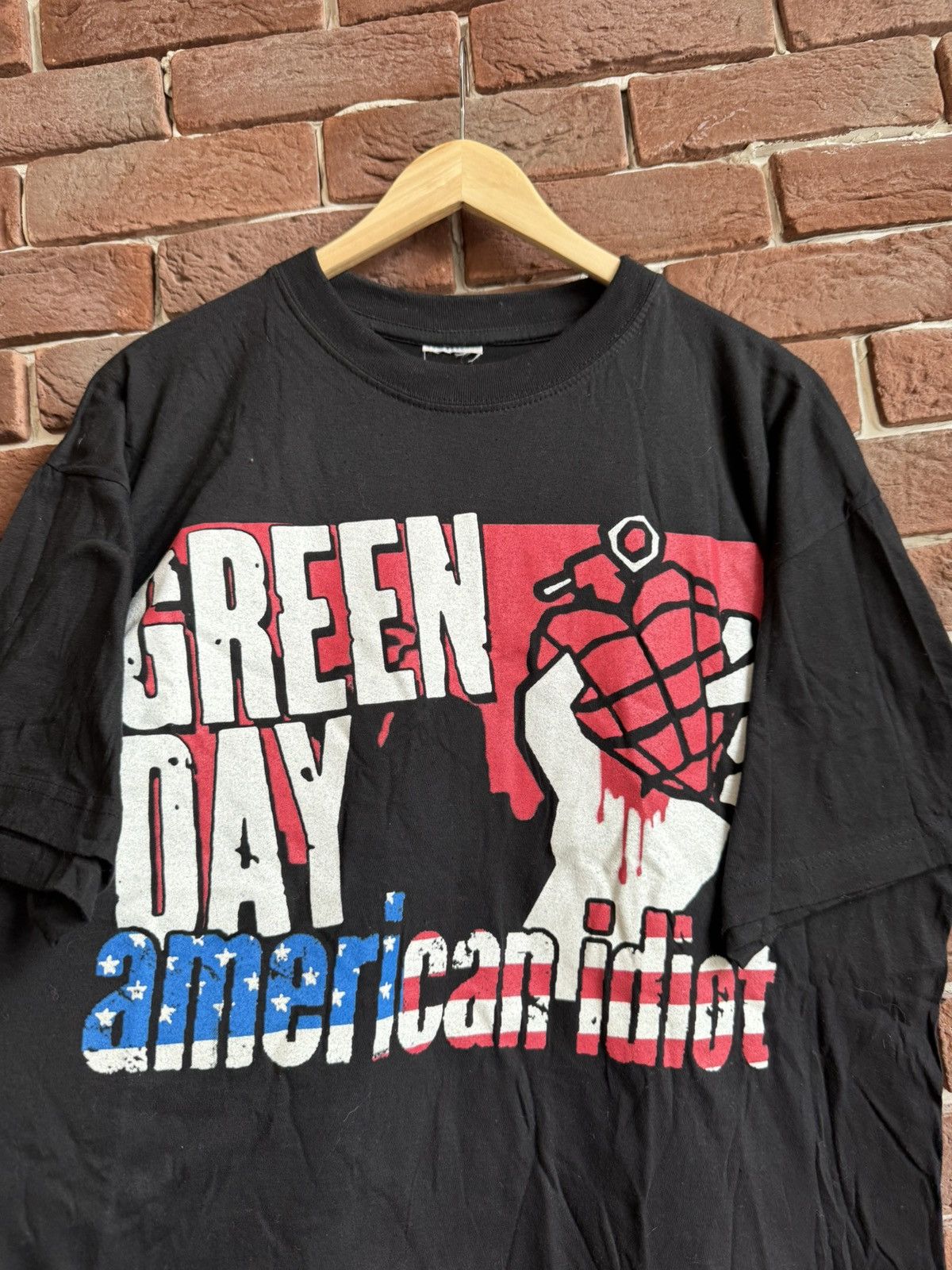 Band Tees Vintage 2005 Green Day American Idiot Tee Band Punk Rock Size US XL / EU 56 / 4 - 3 Thumbnail
