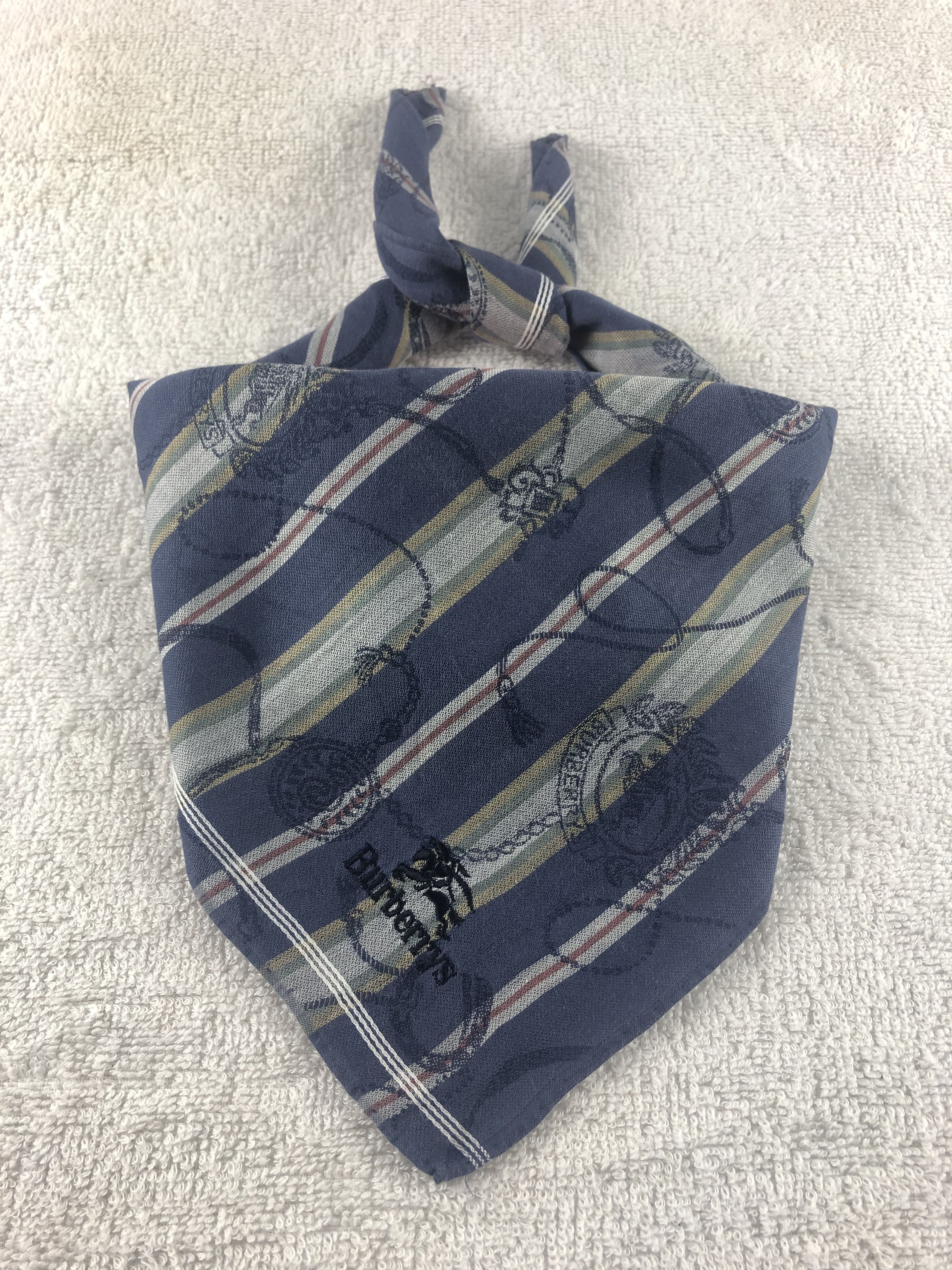 Burberry Burberrys Handkerchief / Bandana / Neckerchief Size ONE SIZE - 1 Thumbnail