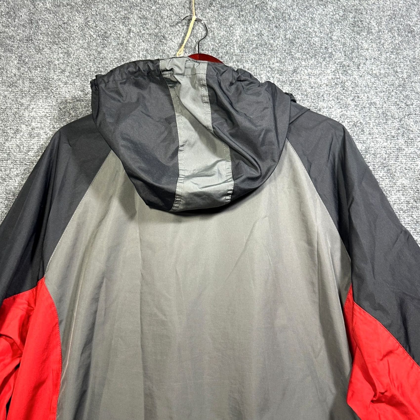 Champion VINTAGE Champion Jacket Mens 2XL Windbreaker Hooded Pockets Logo 90s Windbreaker Size US XXL / EU 58 / 5 - 8 Thumbnail