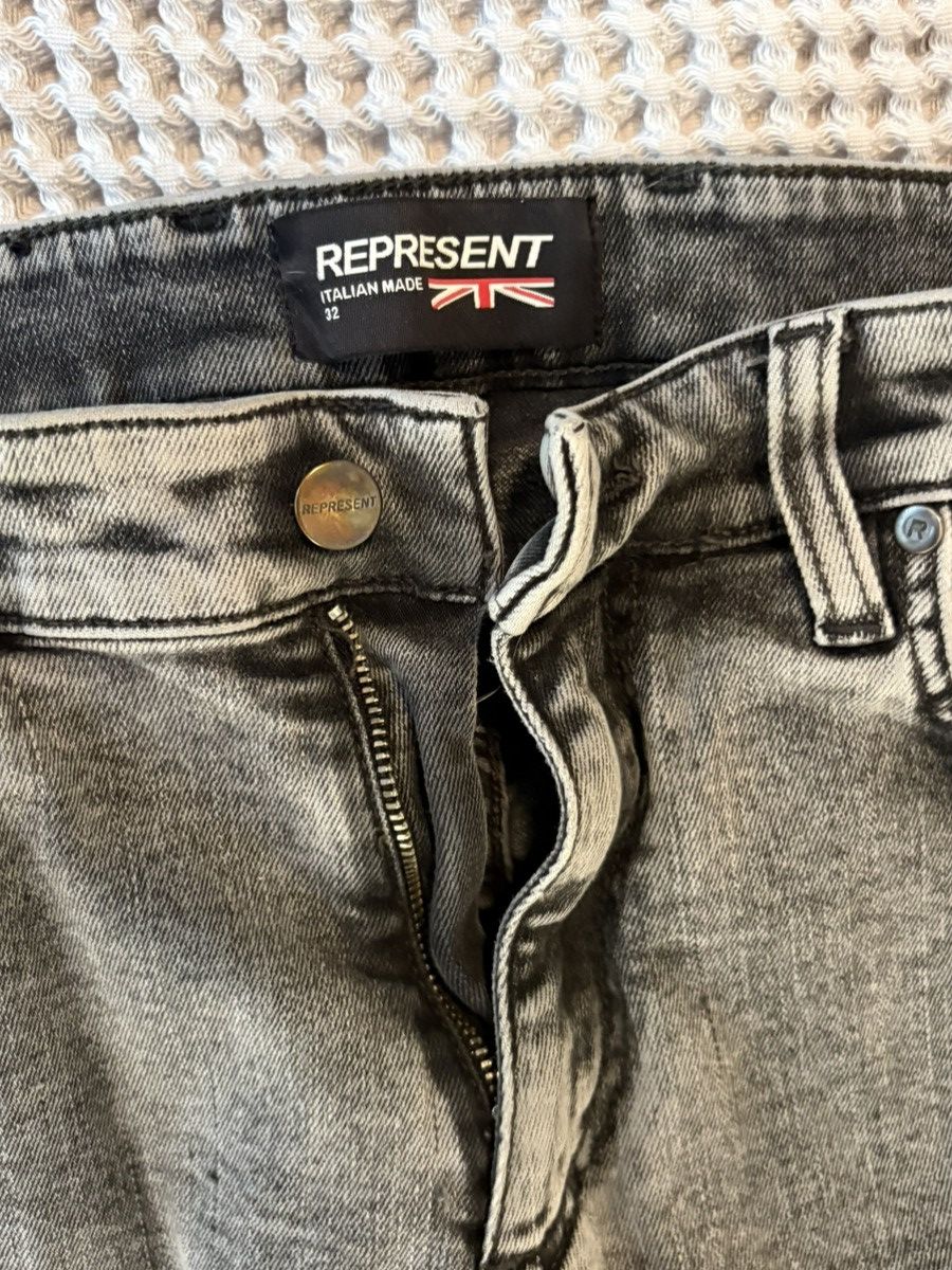Represent Clo. Represent clo distressed grey denim Size US 32 / EU 48 - 2 Thumbnail