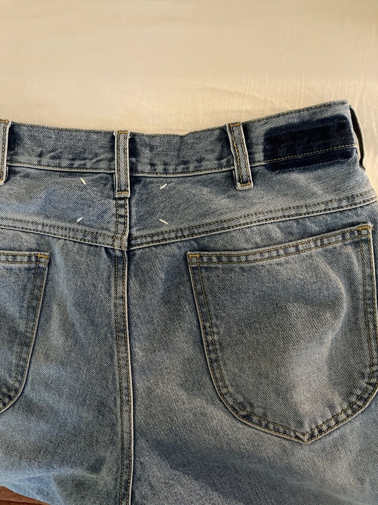 Maison Margiela Blue faded jeans Size US 30 / EU 46 - 2 Thumbnail