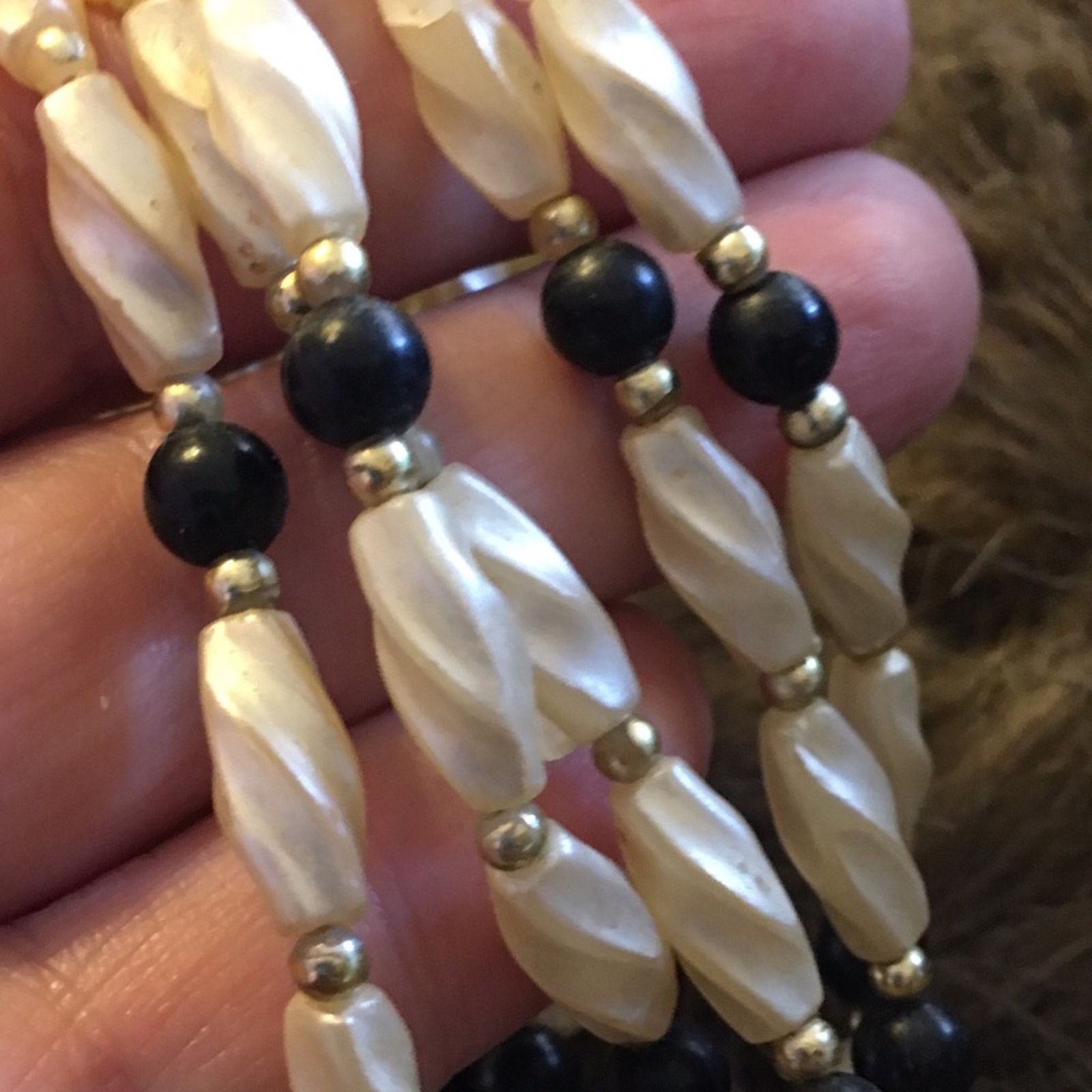 Vintage Vintage 70s multi strand pearlescent bead necklace Size ONE SIZE - 8 Thumbnail