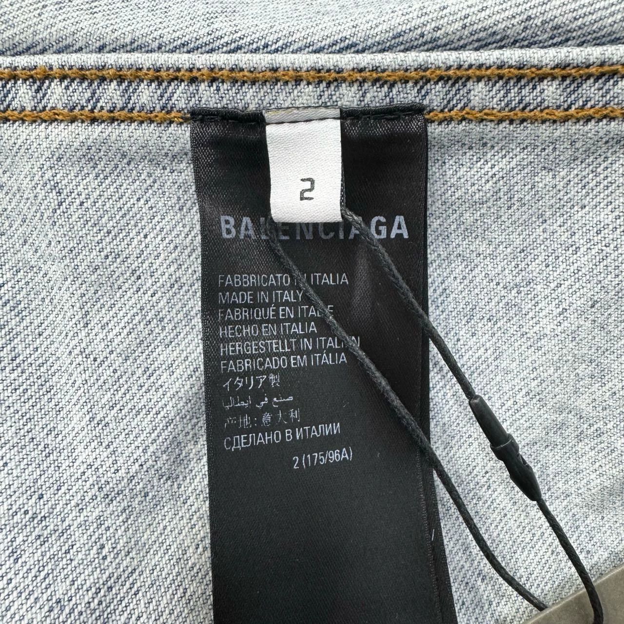 Balenciaga balenciaga twisted sleeve denim jacket Size US S / EU 44-46 / 1 - 5 Thumbnail