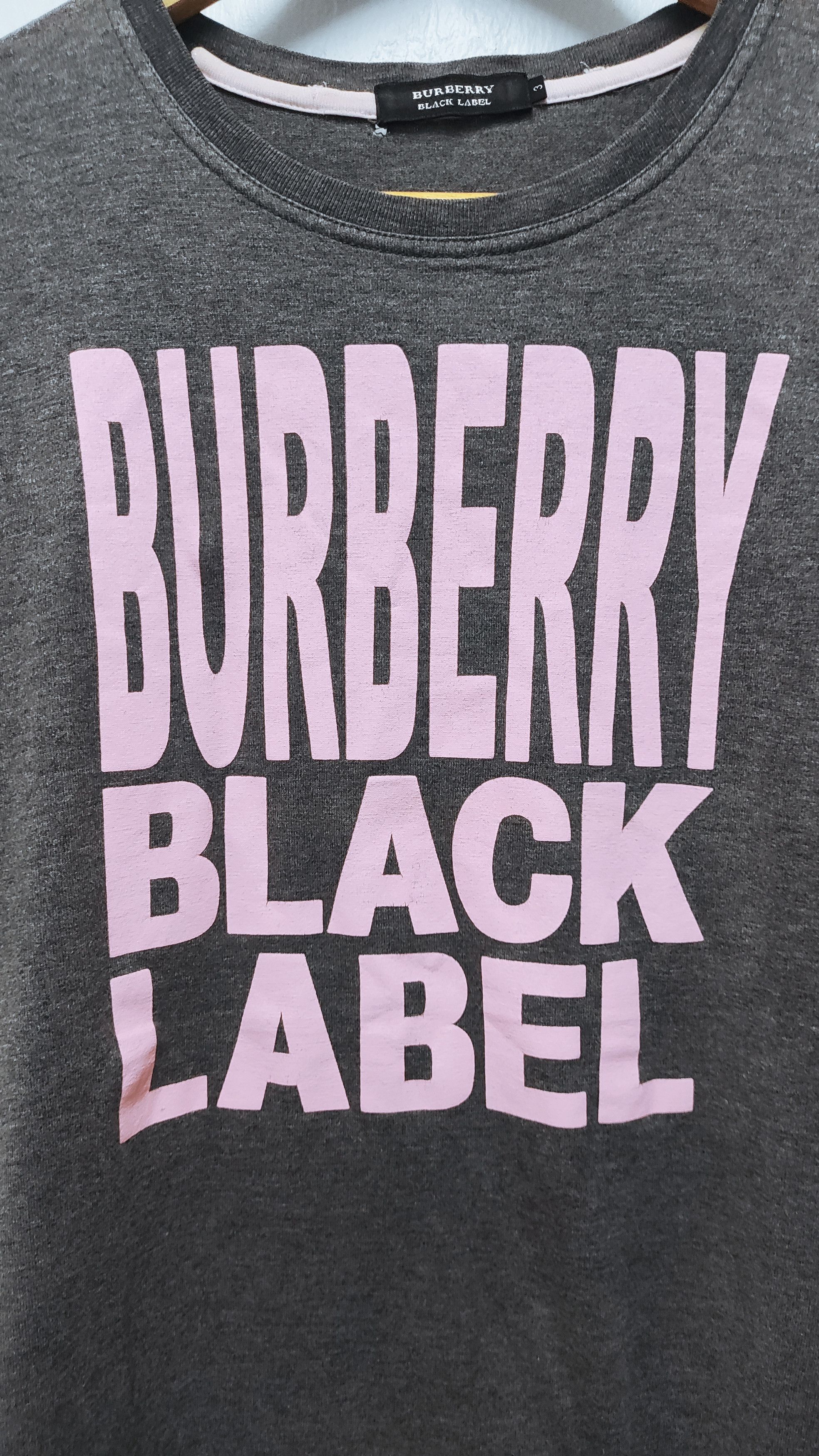Burberry × Designer BURBERRY t shirt spell out Size US L / EU 52-54 / 3 - 7 Thumbnail